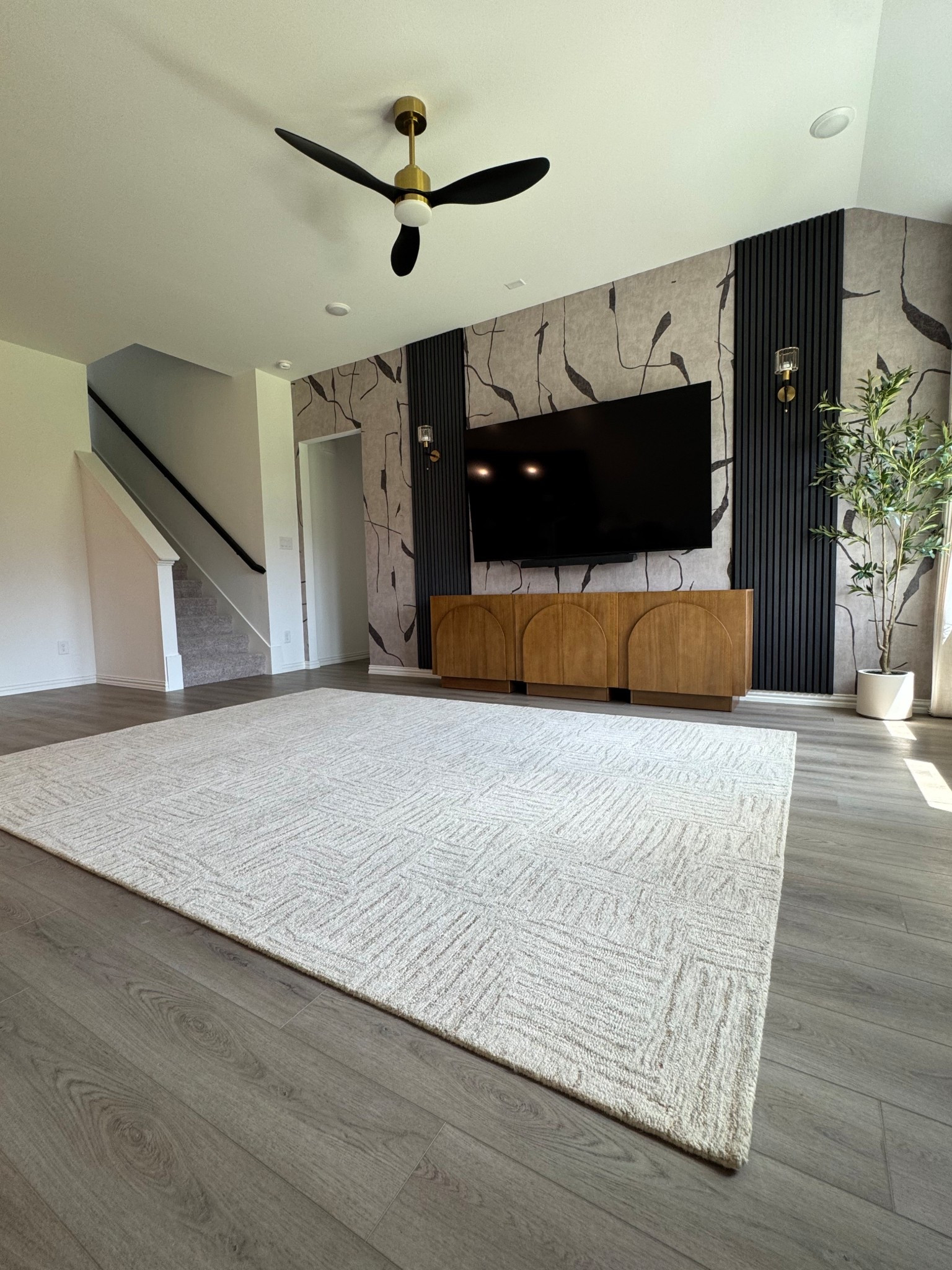 Living room rug 

#LTKStyleTip #LTKHome #LTKU