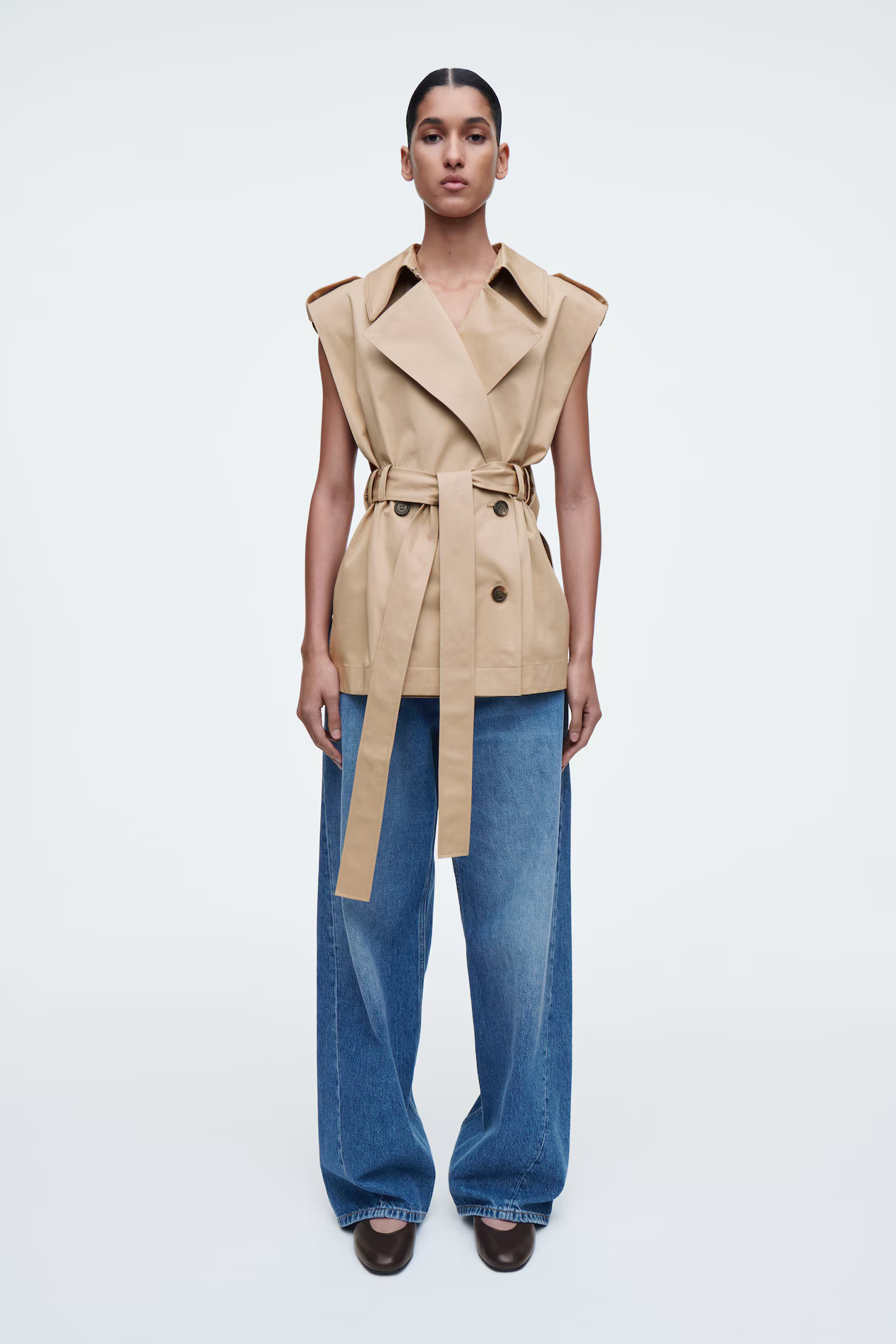 SLEEVELESS HYBRID TRENCH COAT | COS UK