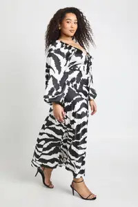 Black Plus Mixed Animal Volume Sleeve Satin Midaxi Dress | Boohoo USA | boohoo (US & Canada)