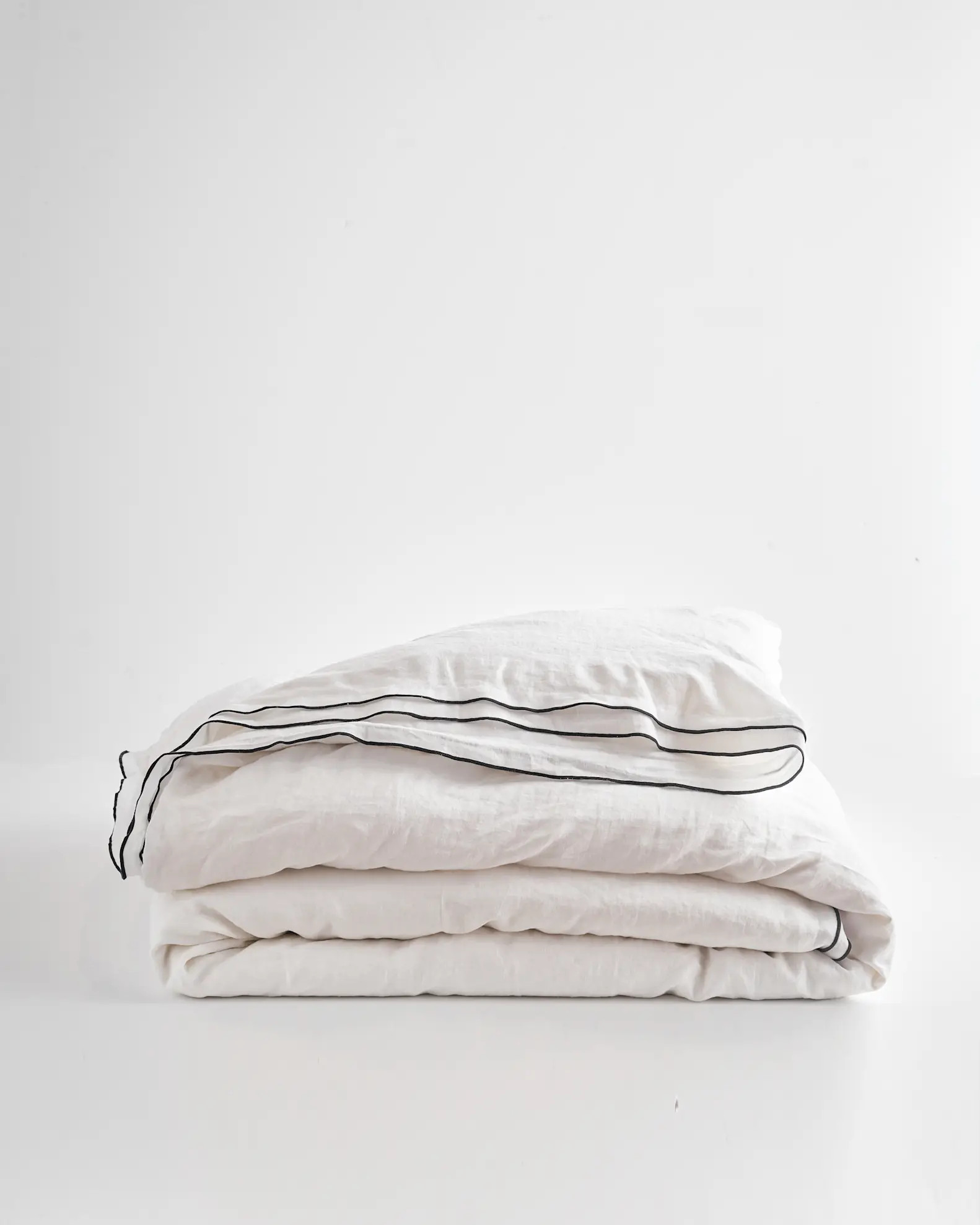 Linen Double Edge Embroidery Duvet Cover | Quince | Quince