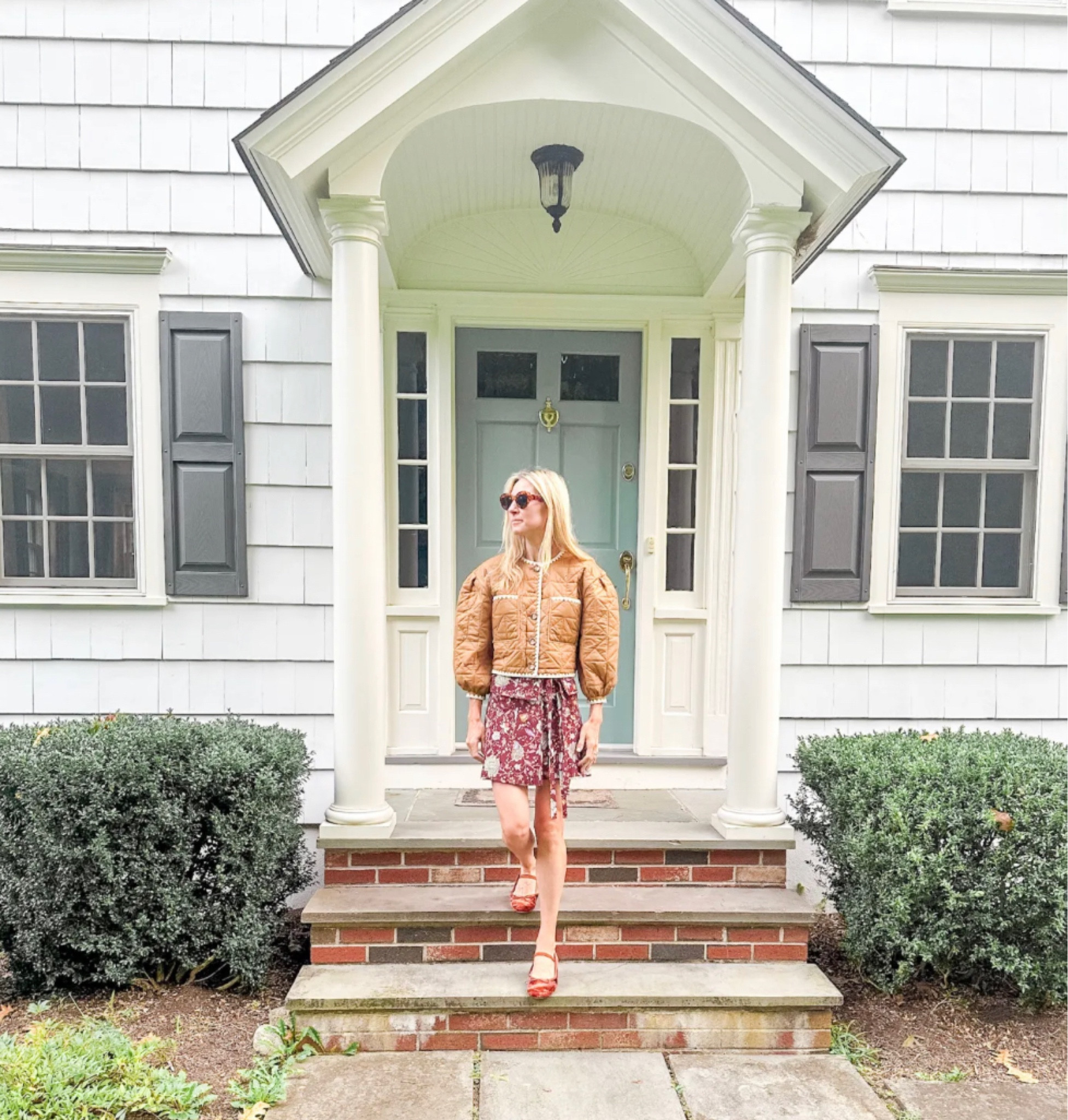 Fall jacket, mini skirt 

#LTKstyletip #LTKSeasonal