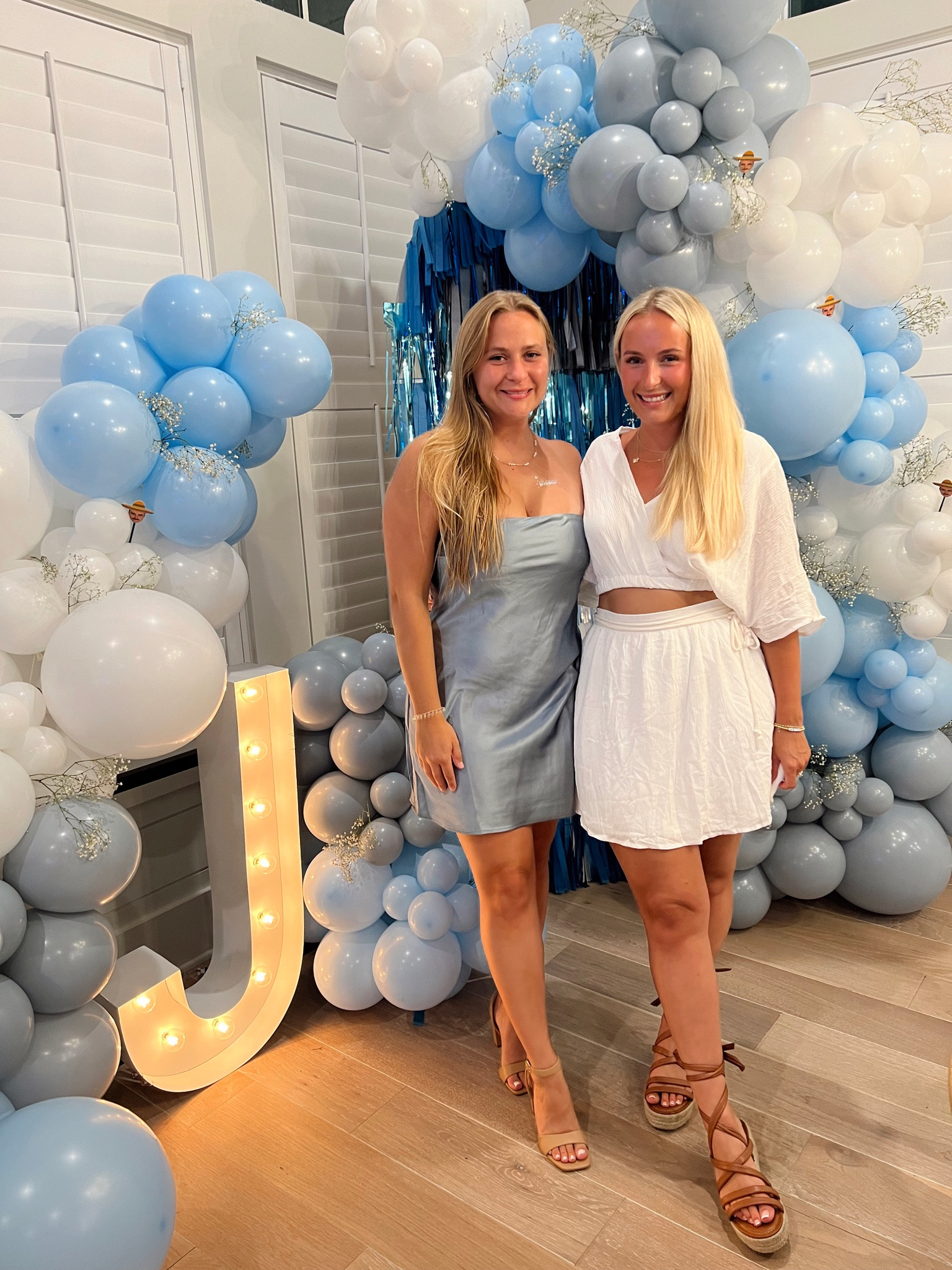 Set // medium
Julia’s dress // medium

#LTKFind #LTKfamily #LTKSeasonal