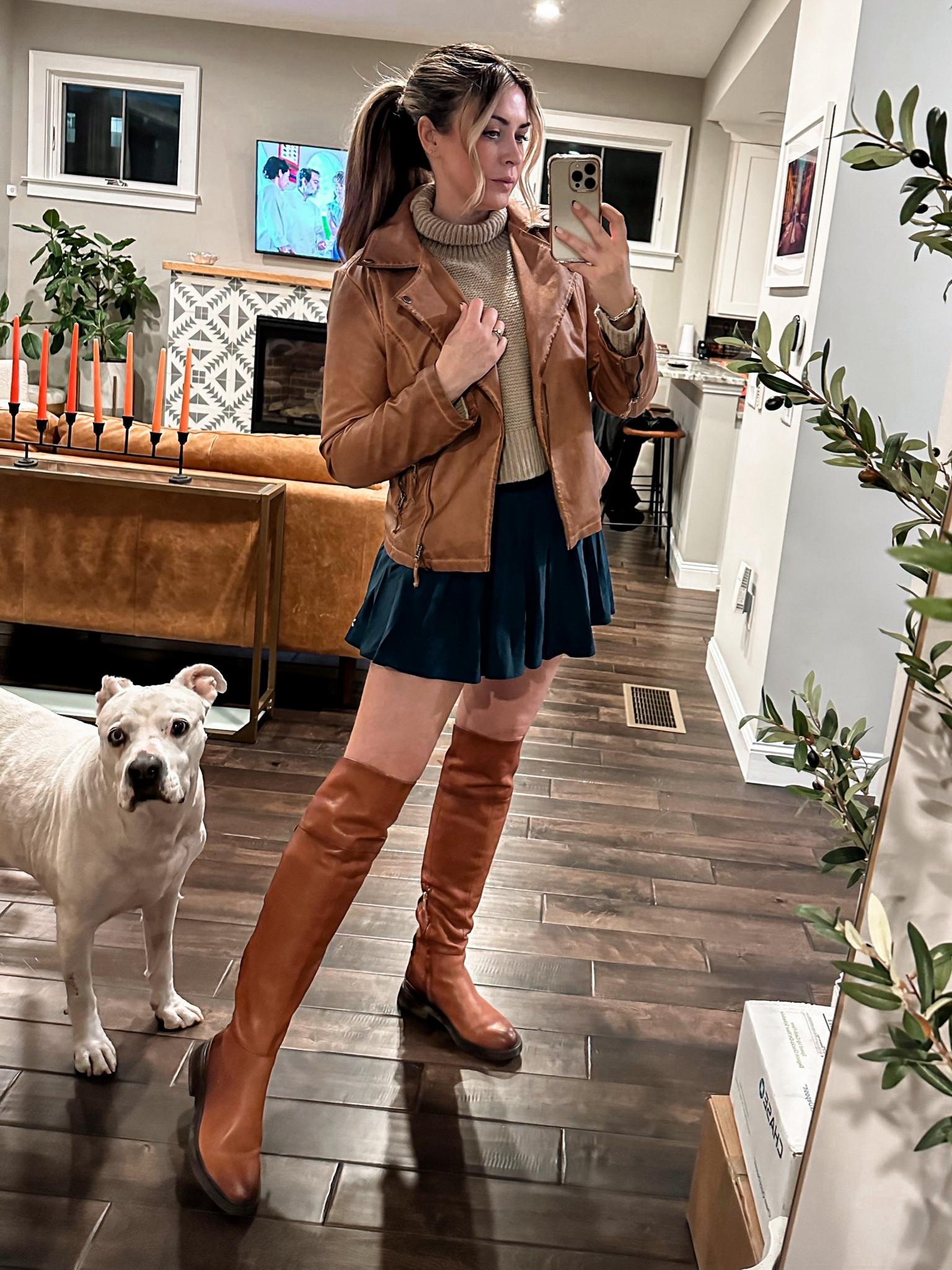 ❄️ outside but ☀️ in my ❤️. I love the tennis skirt trend  