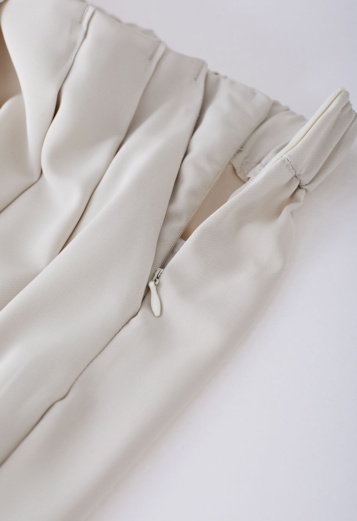 Fanciful Pleats Wide-Leg Pants in Ivory | Chicwish