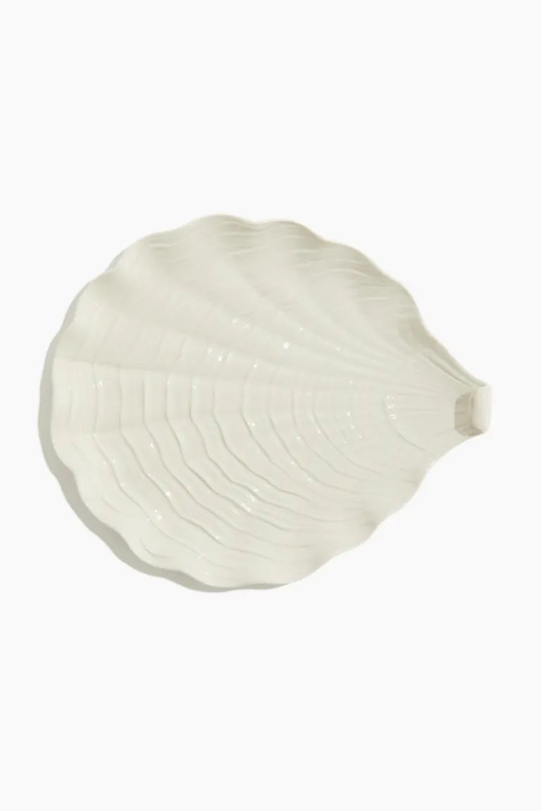 Shell-shaped Serving Plate - Natural white - Home All | H&M US | H&M (US + CA)