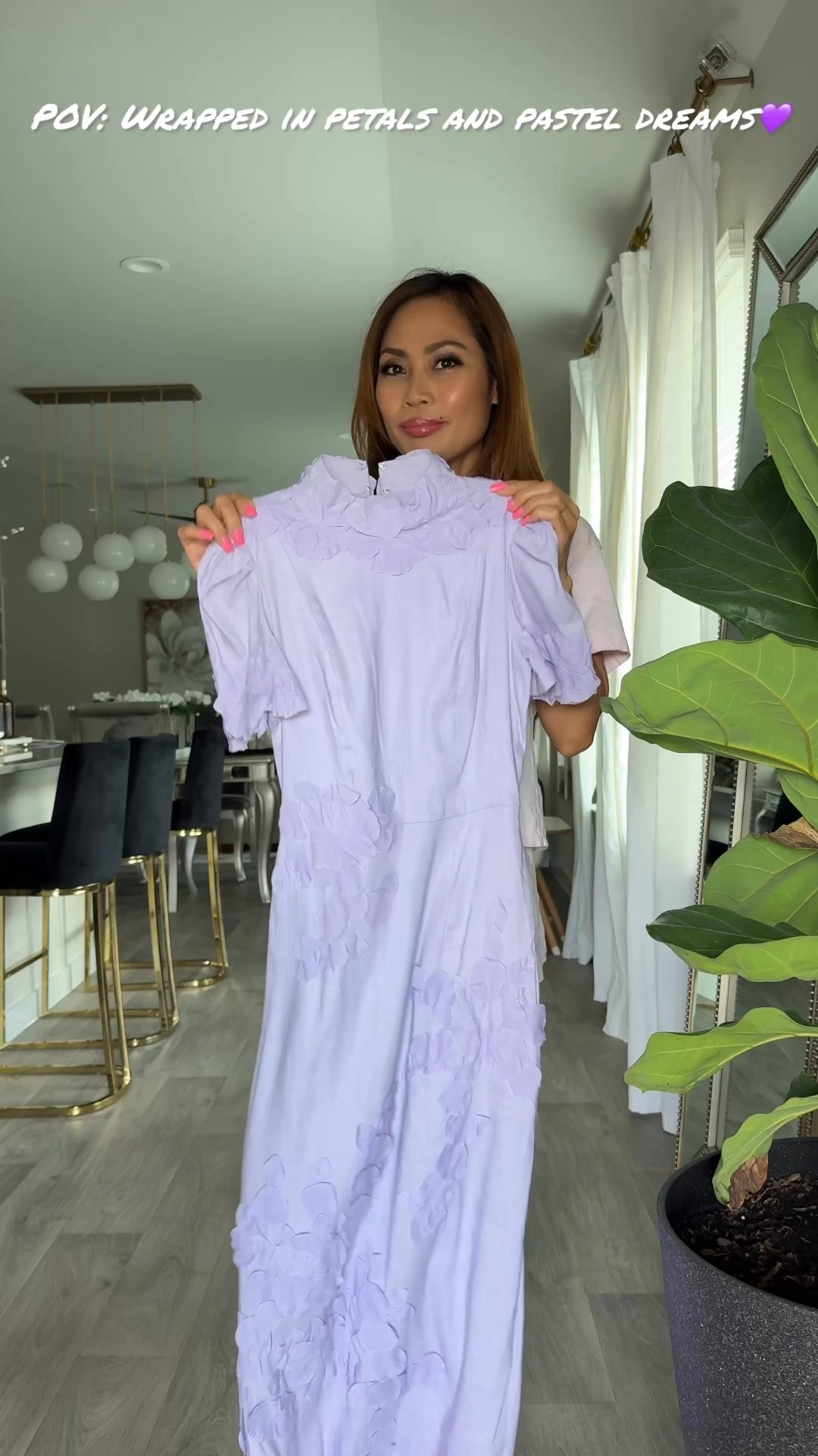 Because sometimes, all you need is a lilac moment💜

#ootd #softstyle #chic #dressedup #fashionreelscreator #lilaclook #romanticvibes #feminestyle #conventiongrwm