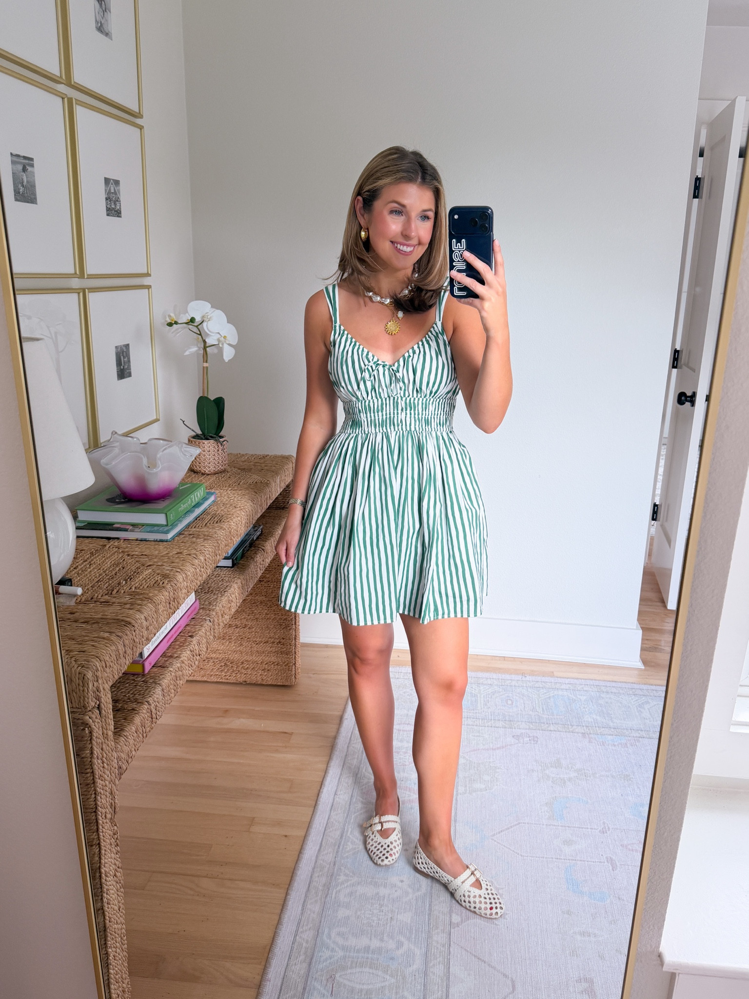 Summer outfit idea! Wearing a S