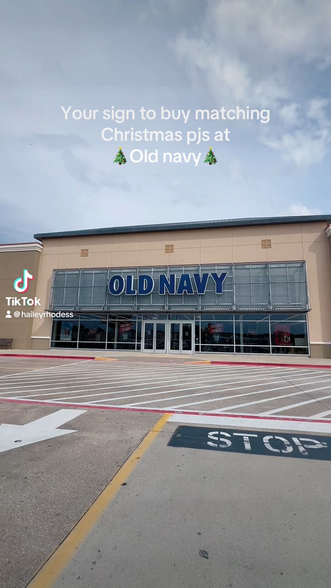 Old navy Christmas pjs are on SALE!!❤️🎄

#LTKGiftGuide #LTKHoliday #LTKSeasonal