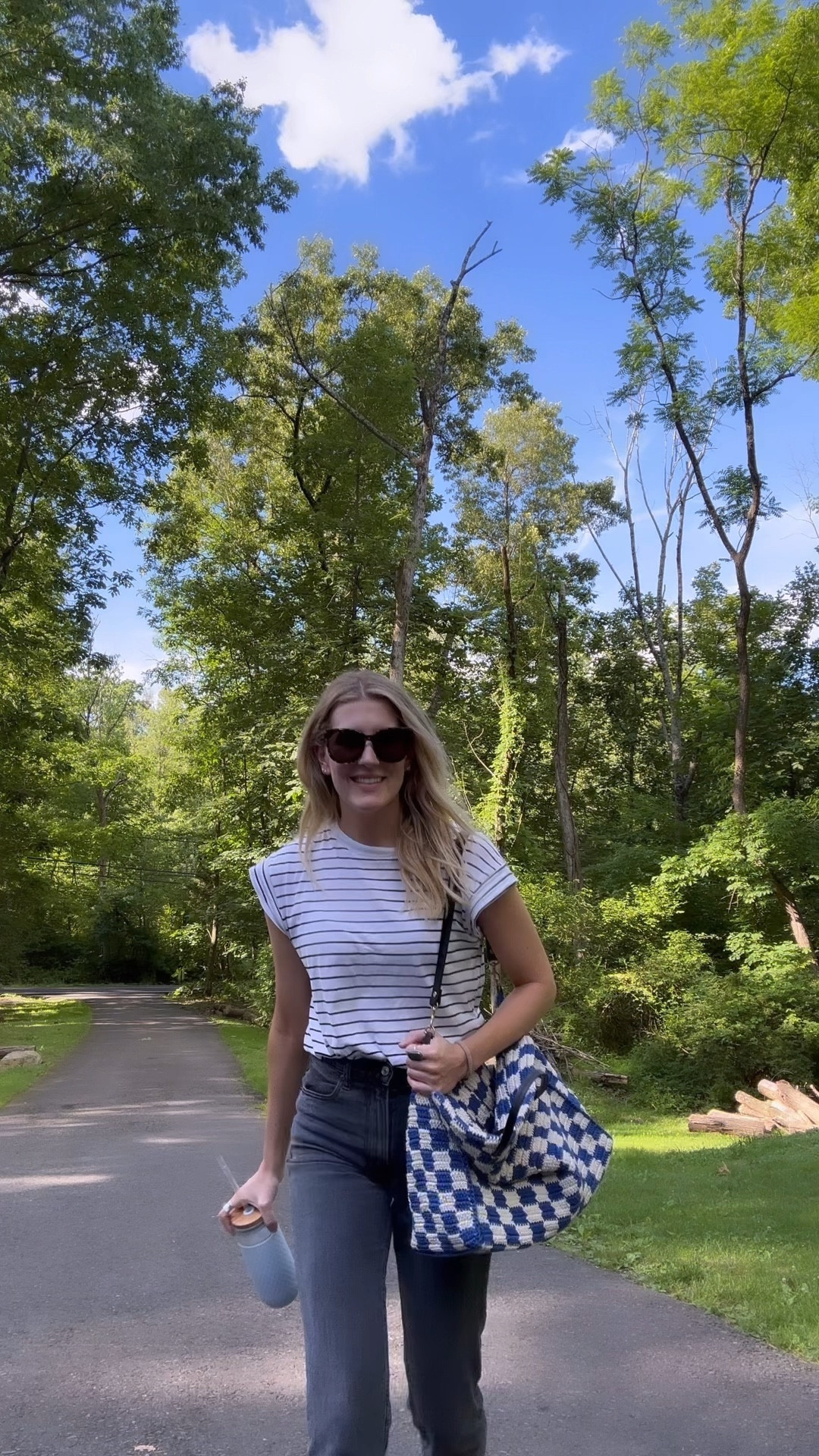 casual summer outfit 

#sweetbriarblog #casualoutfit #ootd


#LTKFindsUnder50 #LTKItBag #LTKStyleTip