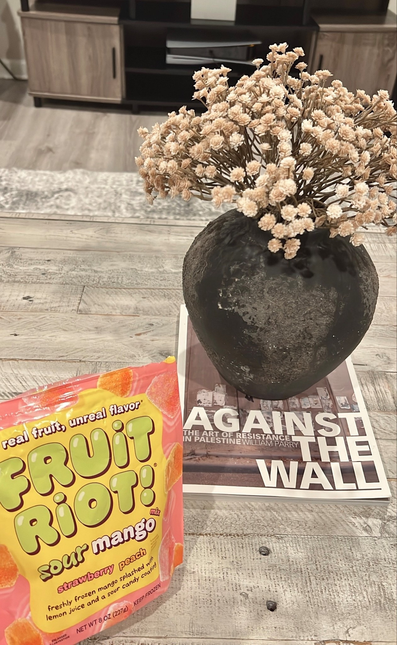 Current obsession 🤤
vase & florals are from hobby lobby!

#LTKHome #LTKU