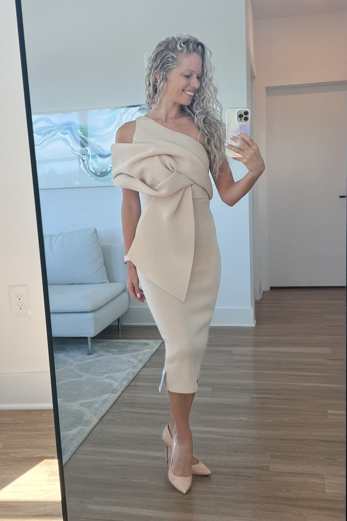 Love the cut of this midi dress! Note - it does not have a zipper 

#LTKworkwear #LTKunder100 #LTKwedding