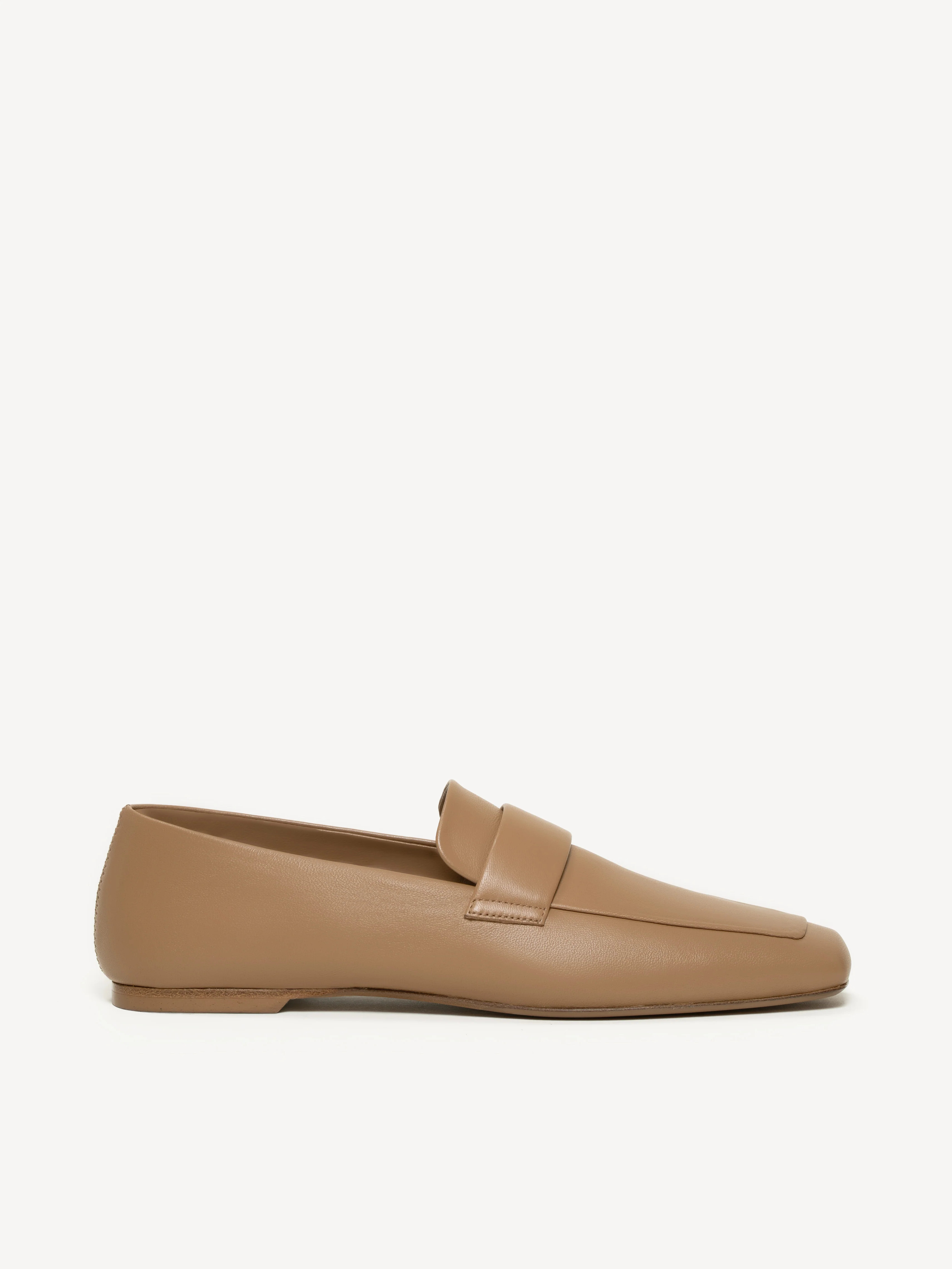 M.Gemi The Una Loafer Women's Flats, Size 40.5 in Light Tan | M.GEMI
