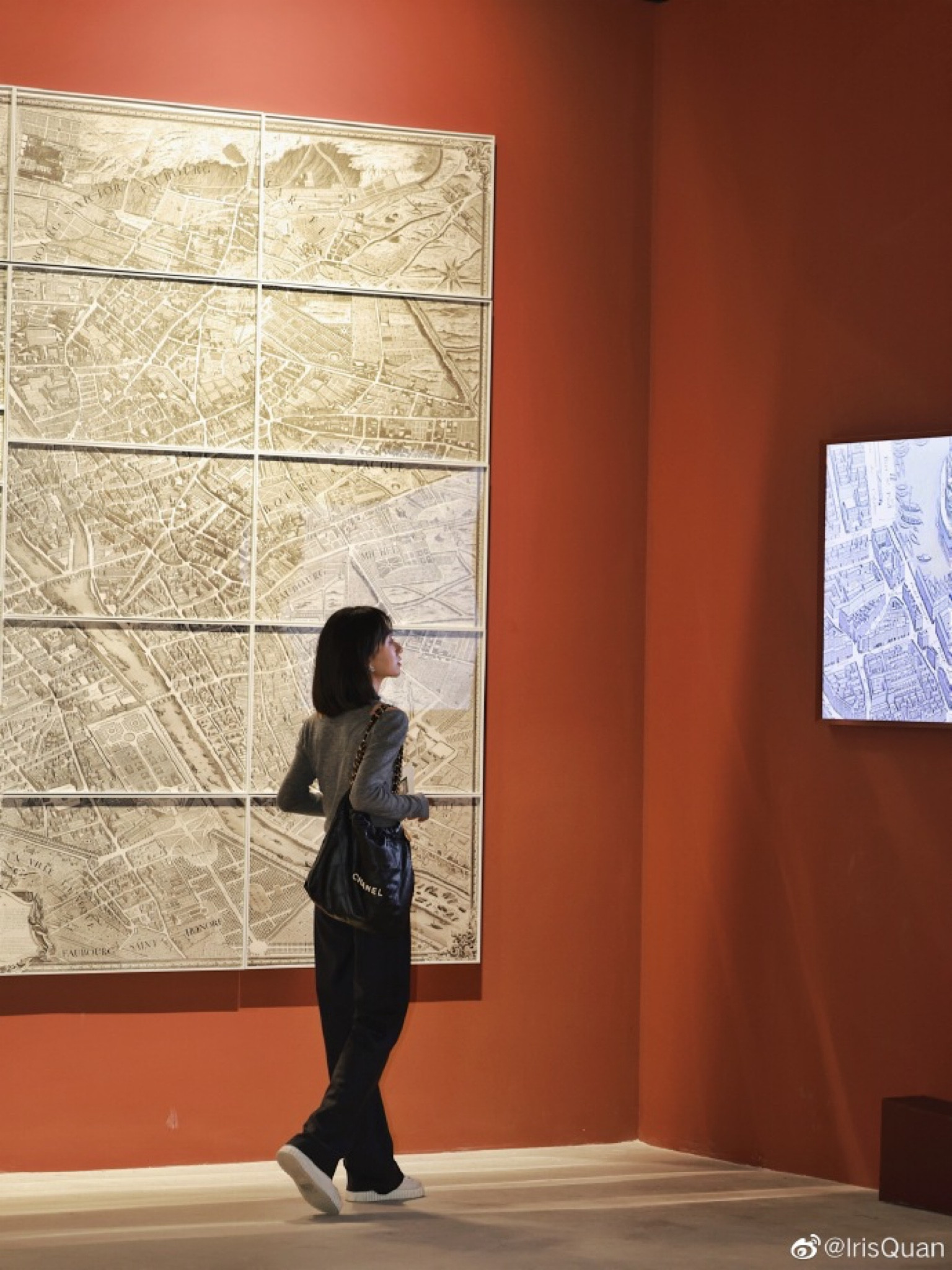 遇见博物馆，假装在卢浮宫看个展💐
#LTKchina #LTKasia

#LTKfit #LTKitbag #LTKstyletip