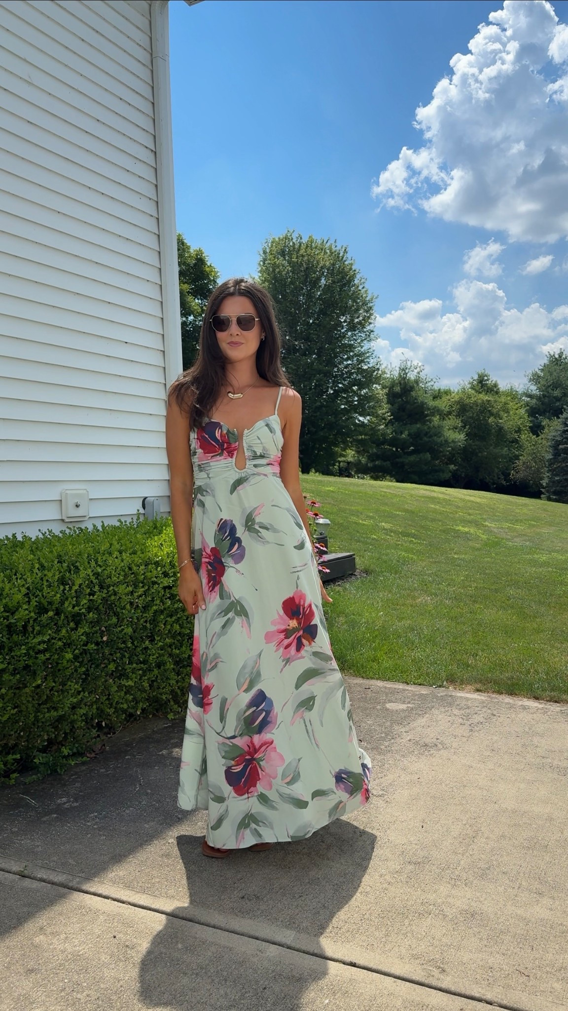 #abercrombiepartner easy, go-to summer outfits from @abercrombie are 20-25% off this weekend plus an EXTRA 15% off right now with code BRAFREE

I am 5’7” and wear my true size XS in everything at Abercrombie, and a 25 Curve Love in their bottoms (Curve Love styles add an extra 2” in the hip & thighs)

(Offer valid in stores and online July 10, 2025 to July 14, 2025 in US/CA. Exclusions apply as indicated. Online price reflects discount)
