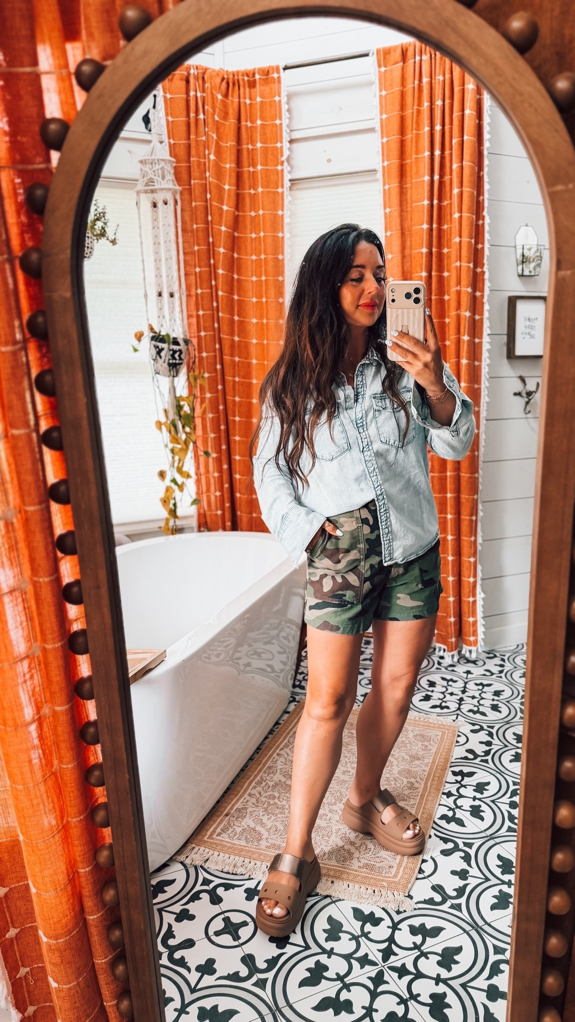 I love a good camo short and denim shirt look!! I’m loving everything from Levi’s right now!

#LTKSaleAlert #LTKU #LTKootd