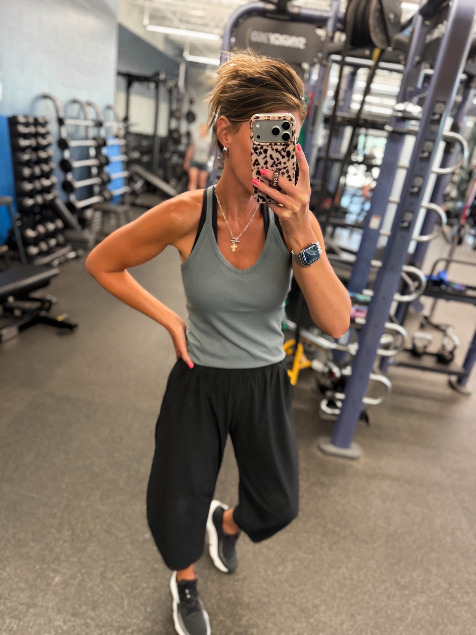 Athleticwear finds. 
Tank/ medium 
Pants/ small (size down if between)
Shoes/ tts (worth the money)

#LTKOver40 #LTKActive #LTKootd