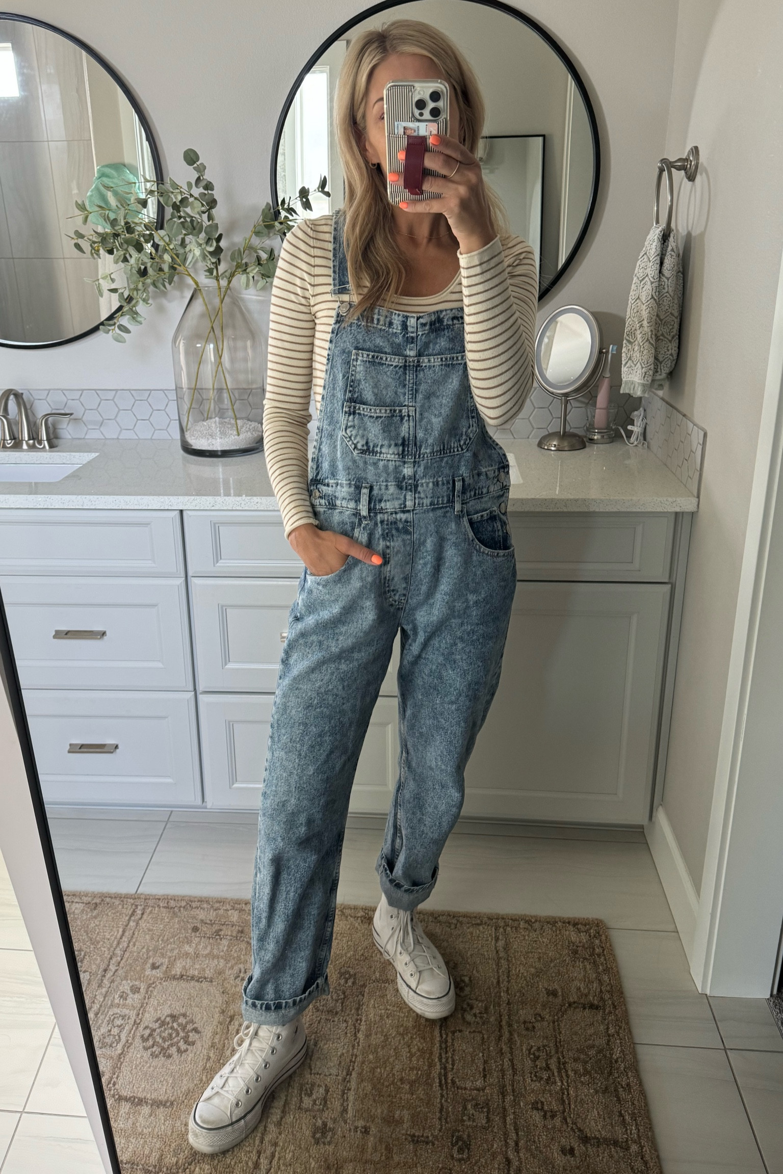 Casual outfit for a busy day! Loving these overalls still. Cute and extremely comfortable!

#LTKshoecrush #LTKfindsunder100 #LTKstyletip
