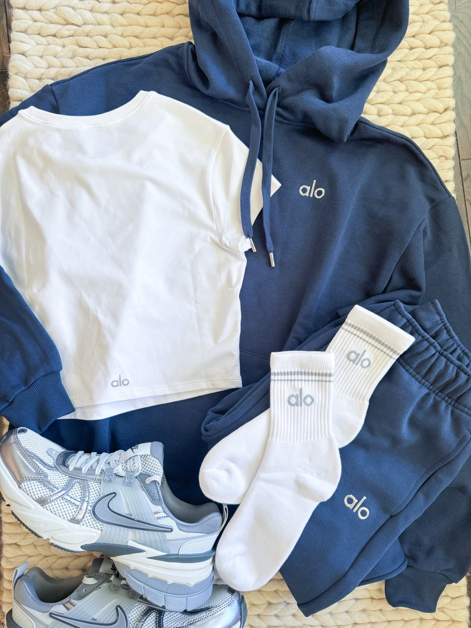 Travel Day Outfit 

Airport Outfit - alo set - Athleisure - Cute Nikes - Sweat set - alo - alo yoga 

#LTKStyleTip #LTKShoeCrush #LTKTravel