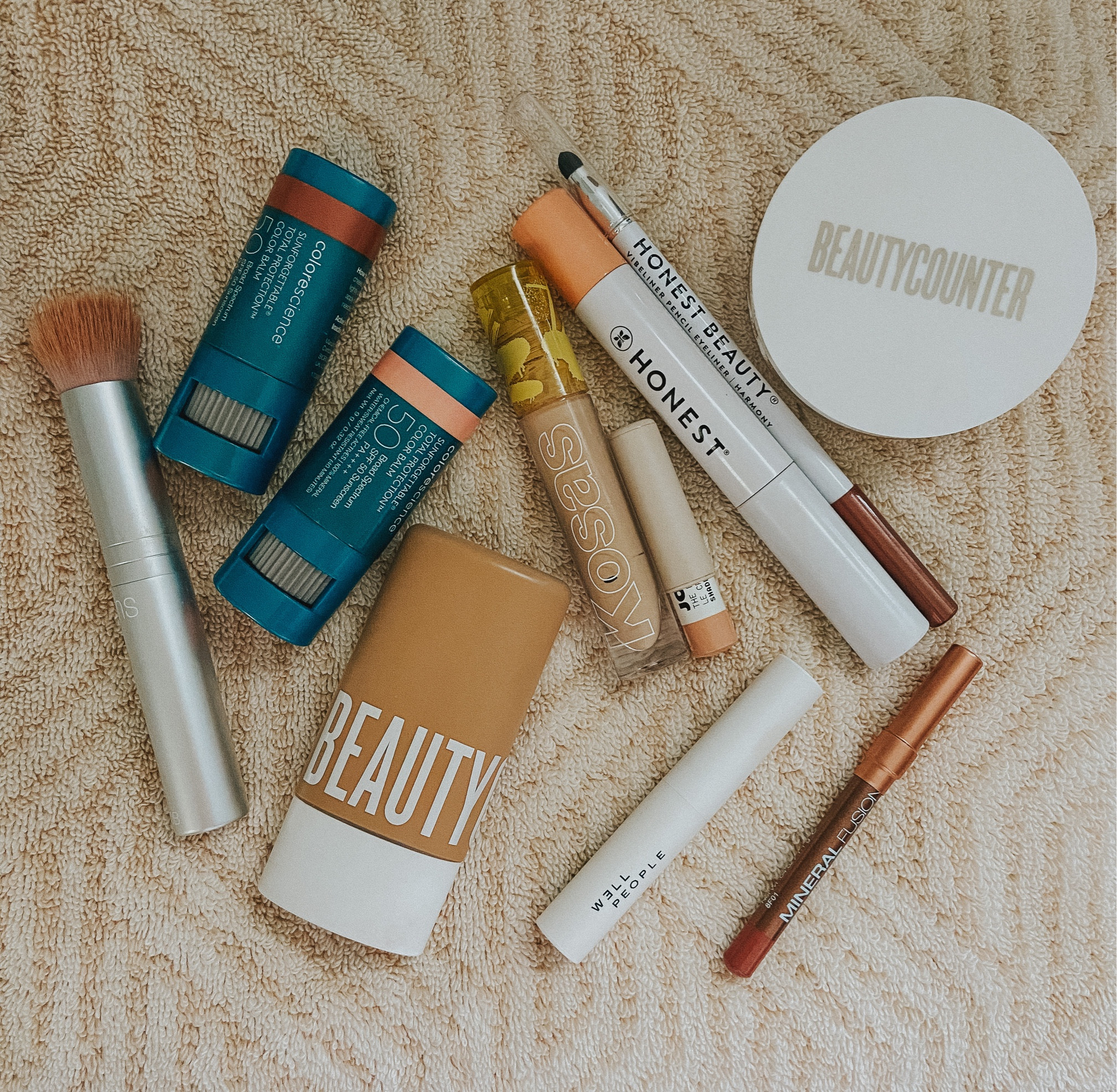 Everyday makeup routine - featuring clean beauty & all the sunscreen! 
- SPF Tinted Moisturizer 
- SPF bronzer & cream blush 
- SPF lipstick - fav color is Afterglow
#cleanbeauty #carmelshouseofbeauty 

#LTKbeauty
