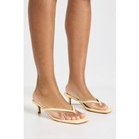 boohoo Women's Toe Post Kitten Heel Mules in Butter | Size: 5 | Boohoo.com (UK & IE)
