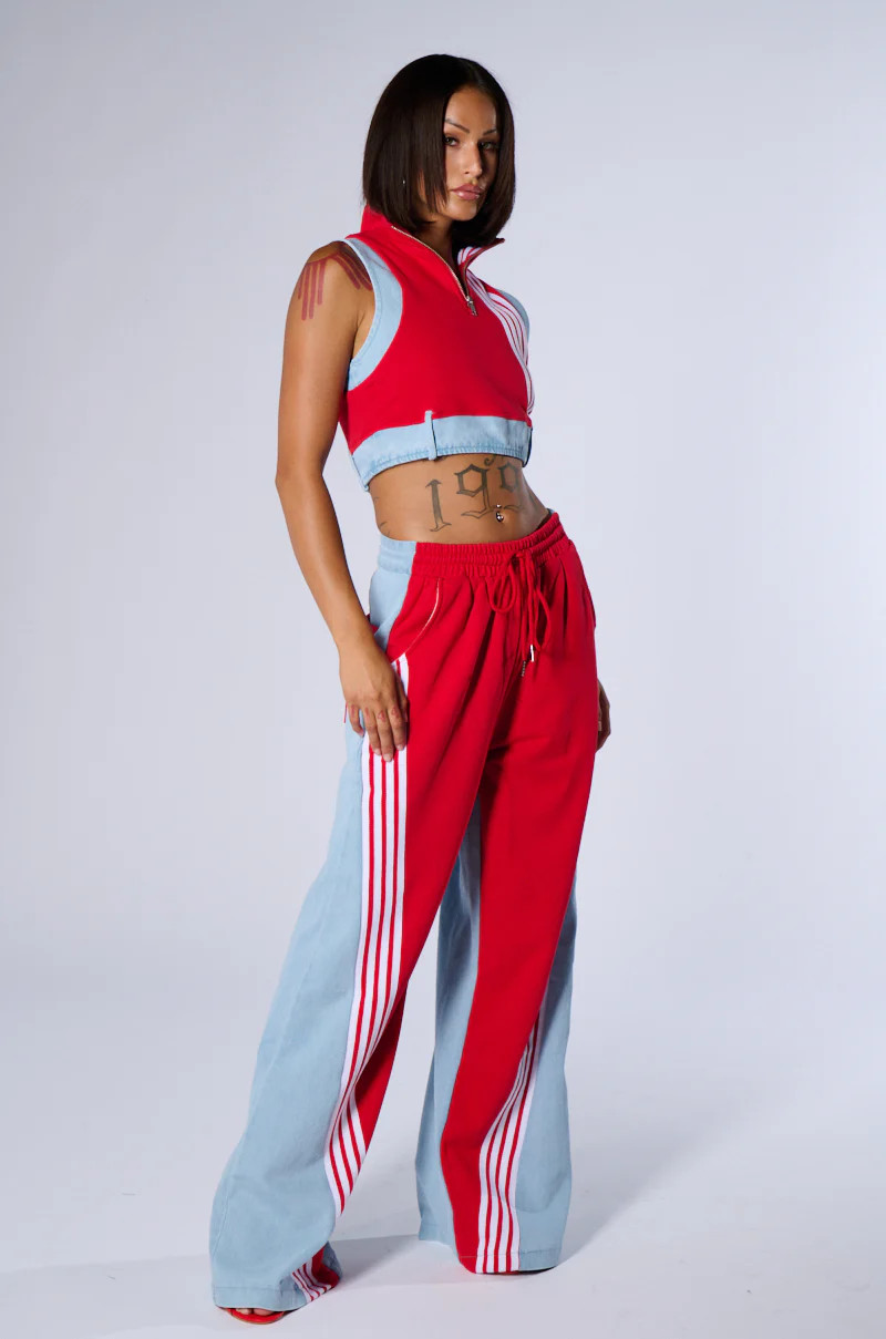 HEADS UP FLARE PANT | AKIRA