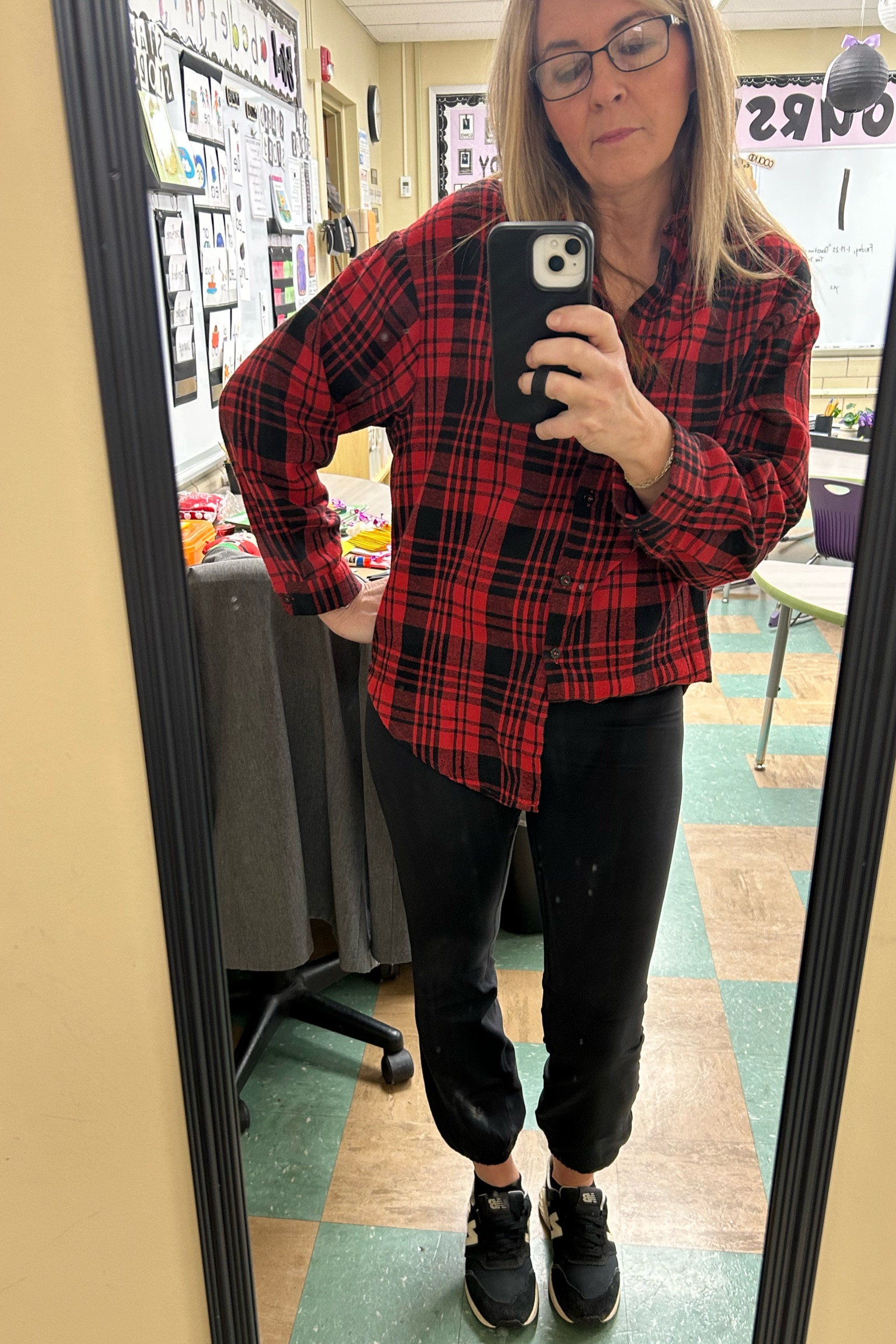 Casual Friday or Weekend Look #teacher #casuallook #weekendready

#LTKWorkwear #LTKStyleTip #LTKFindsUnder50