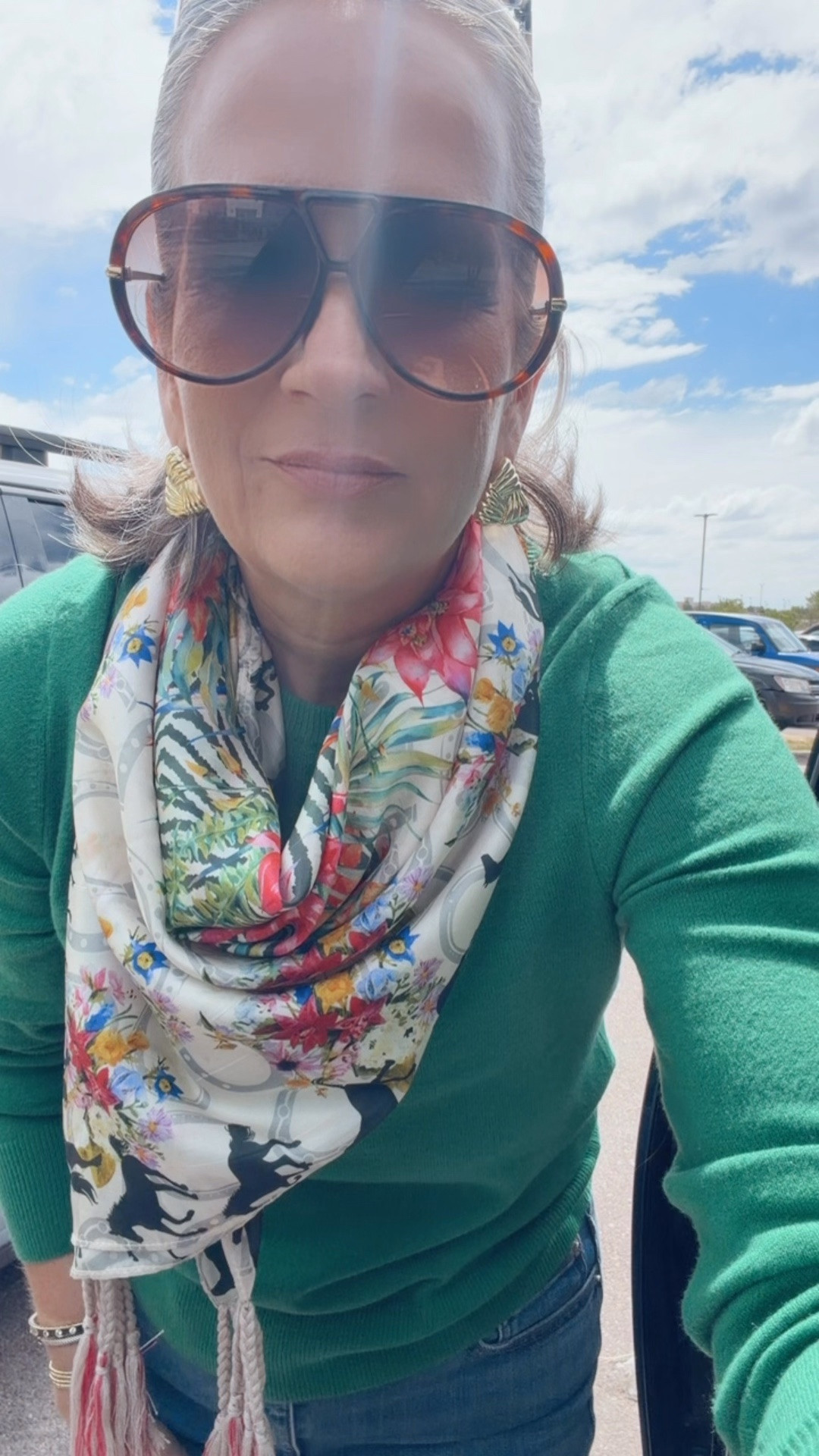 What I wore today
Best part of this outfit is the jeans. Quince has the best $50 denim!

Kick crop, flats, sweater, scarf, Amazon, sunglasses, Melinda Maria, silk scarves, everyday outfit, over 50

#LTKOver40 #LTKootd #LTKgrwm