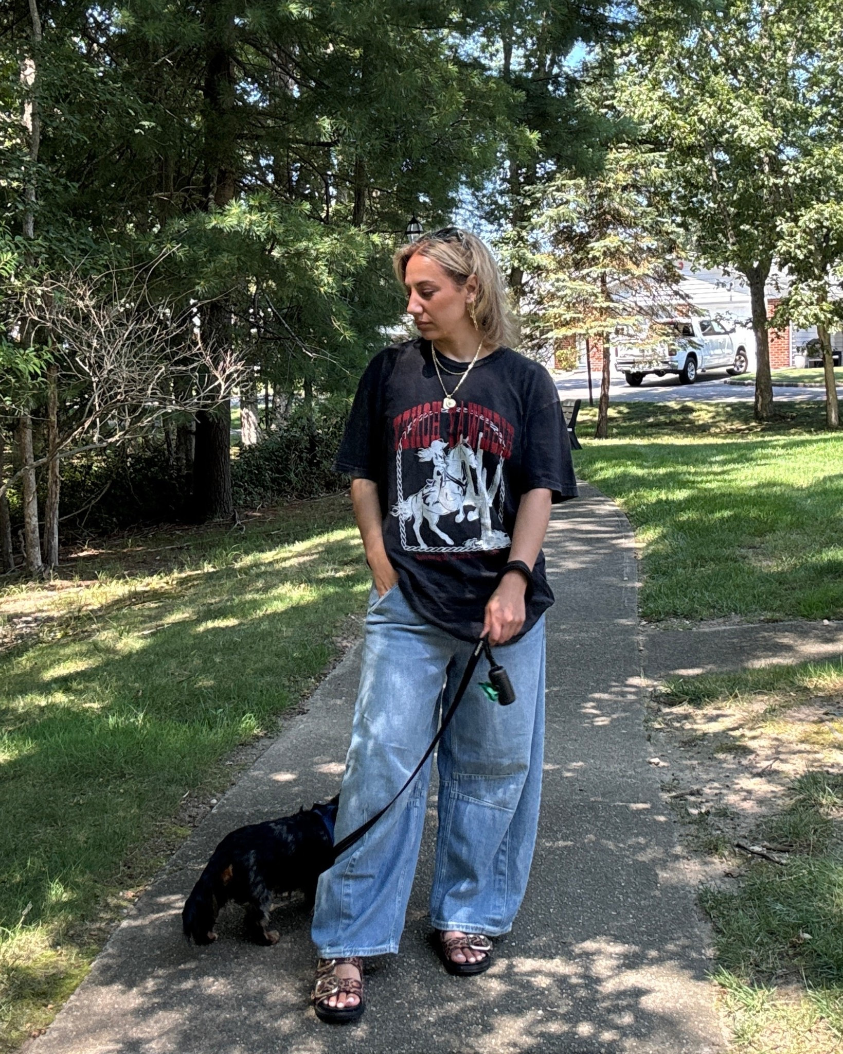 Oversized t shirt from Vici and horseshoe jeans from the Gap in size medium 

#LTKxVICI #LTKMidsize #LTKStyleTip