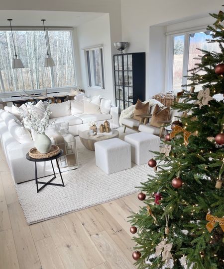 HOME \ Christmas living room views🌲

Decor
Amazon
Sofa
Pouf
Target 

#LTKHoliday #LTKhome