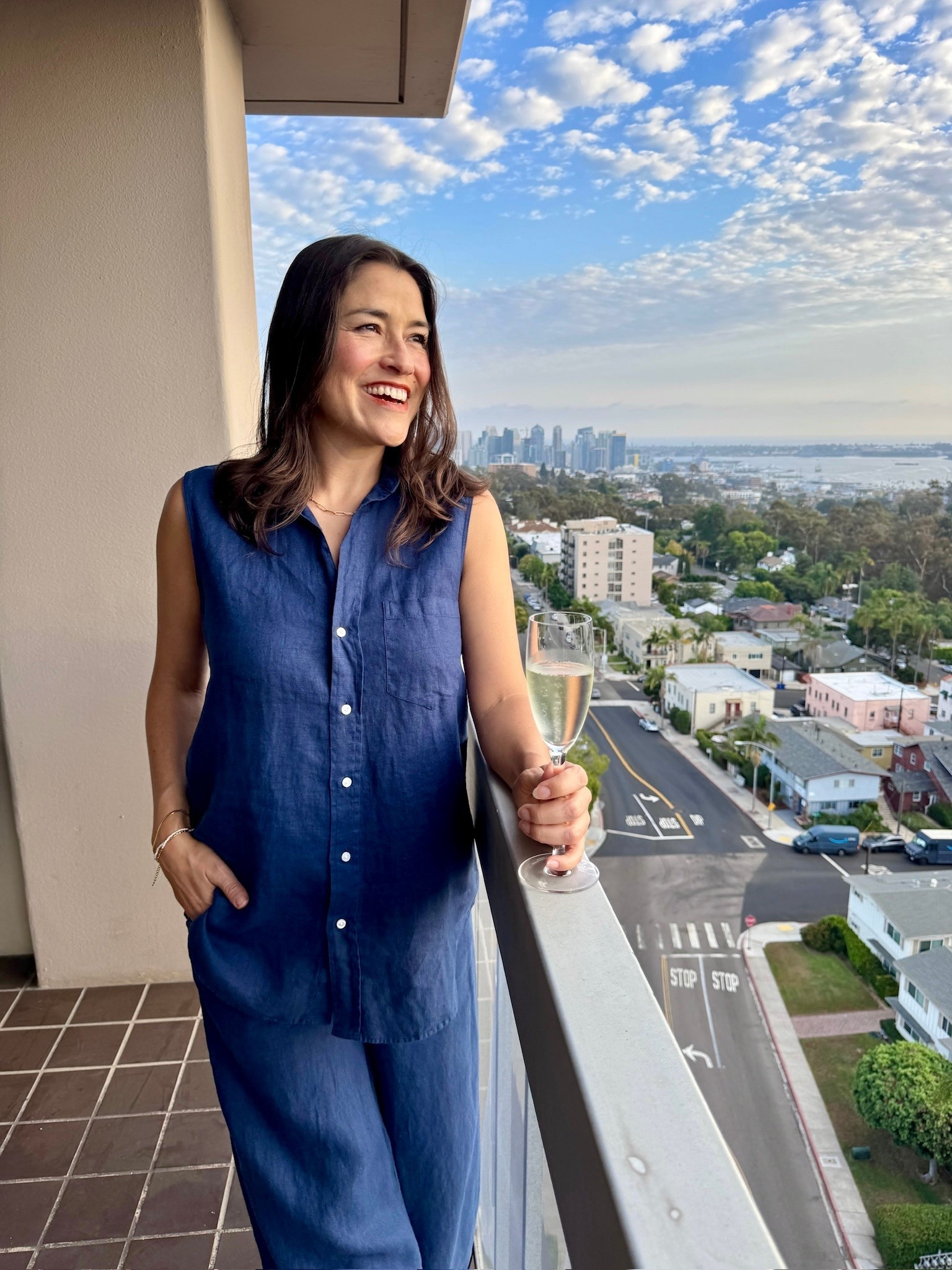 Frank and Eileen favorites for fall: Florence Getaway Set. Super comfortable! See more of my favorites in my latest blog post. @FrankandEileen #WearLoveRepeat #FrankandEileenPartner

#LTKOver40 #LTKSeasonal