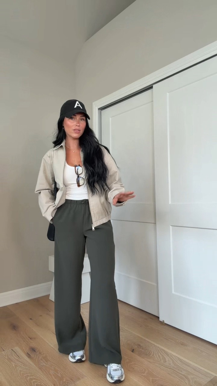 Casual but chic fall outfit inspo 🤎🍂 I’ll have all the details linked on my LTK!

My sizing: 5’7” | 145 lbs | 32dd 
I’m wearing size smalls 

#Aritzia #FallOutfit #CasualChic #FallStyle #SportyStyle Aritzia fall outfit, casual fall style, sporty chic outfit, fall outfit inspo, everyday fall look, Aritzia pants, neutral fall outfit, athleisure style @Aritzia