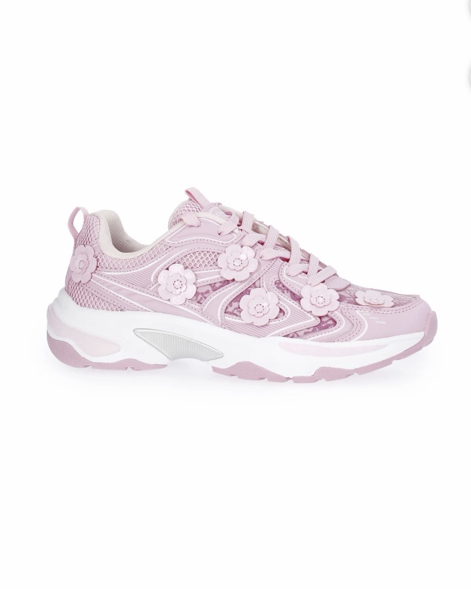 I am
Obsessed! Immediately bought a pair for myself! 

#LTKSaleAlert #LTKootd #LTKSpringSale