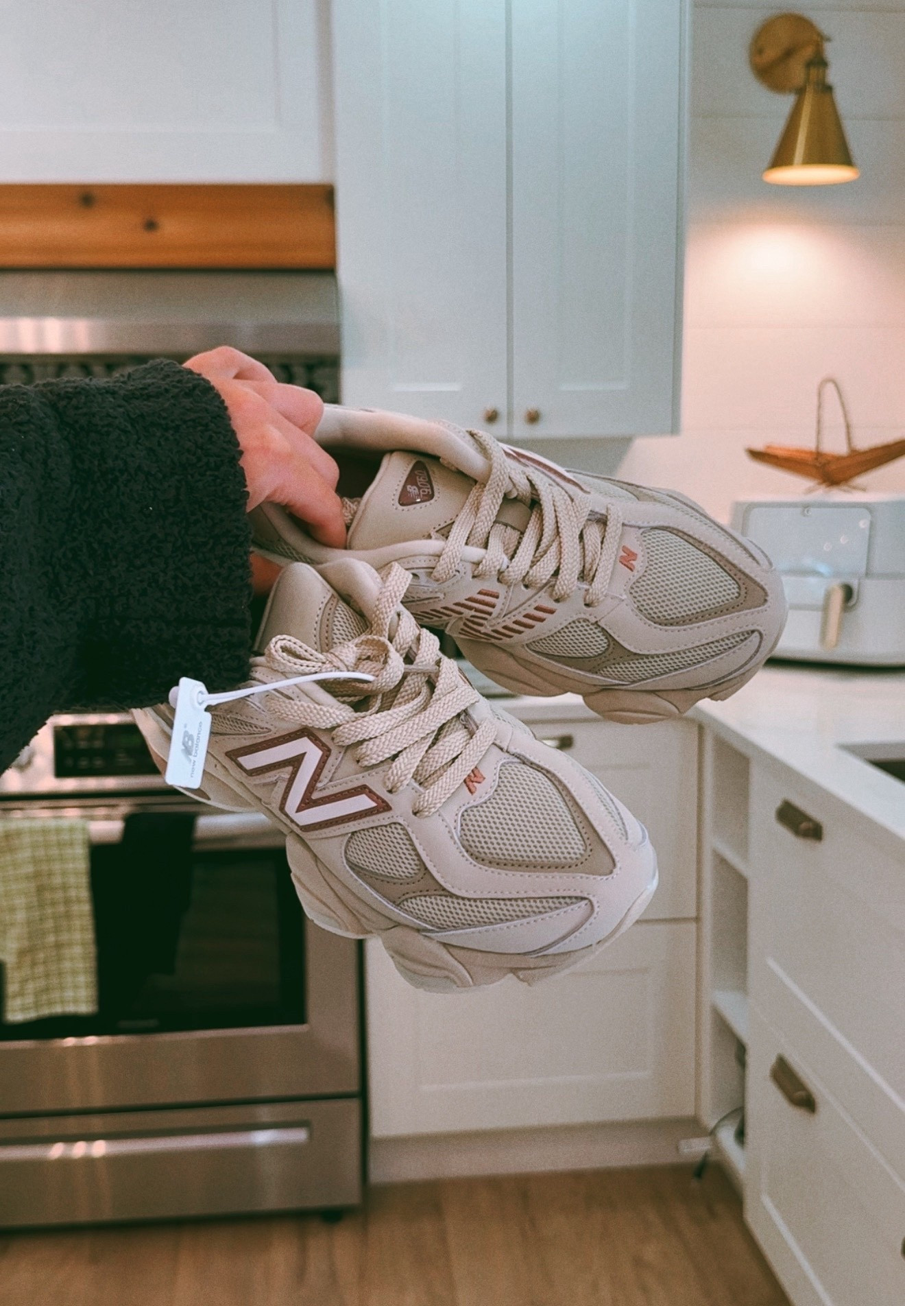 A chunky sneaker! 🤩

#LTKsapatos #LTKcanada #LTKsale