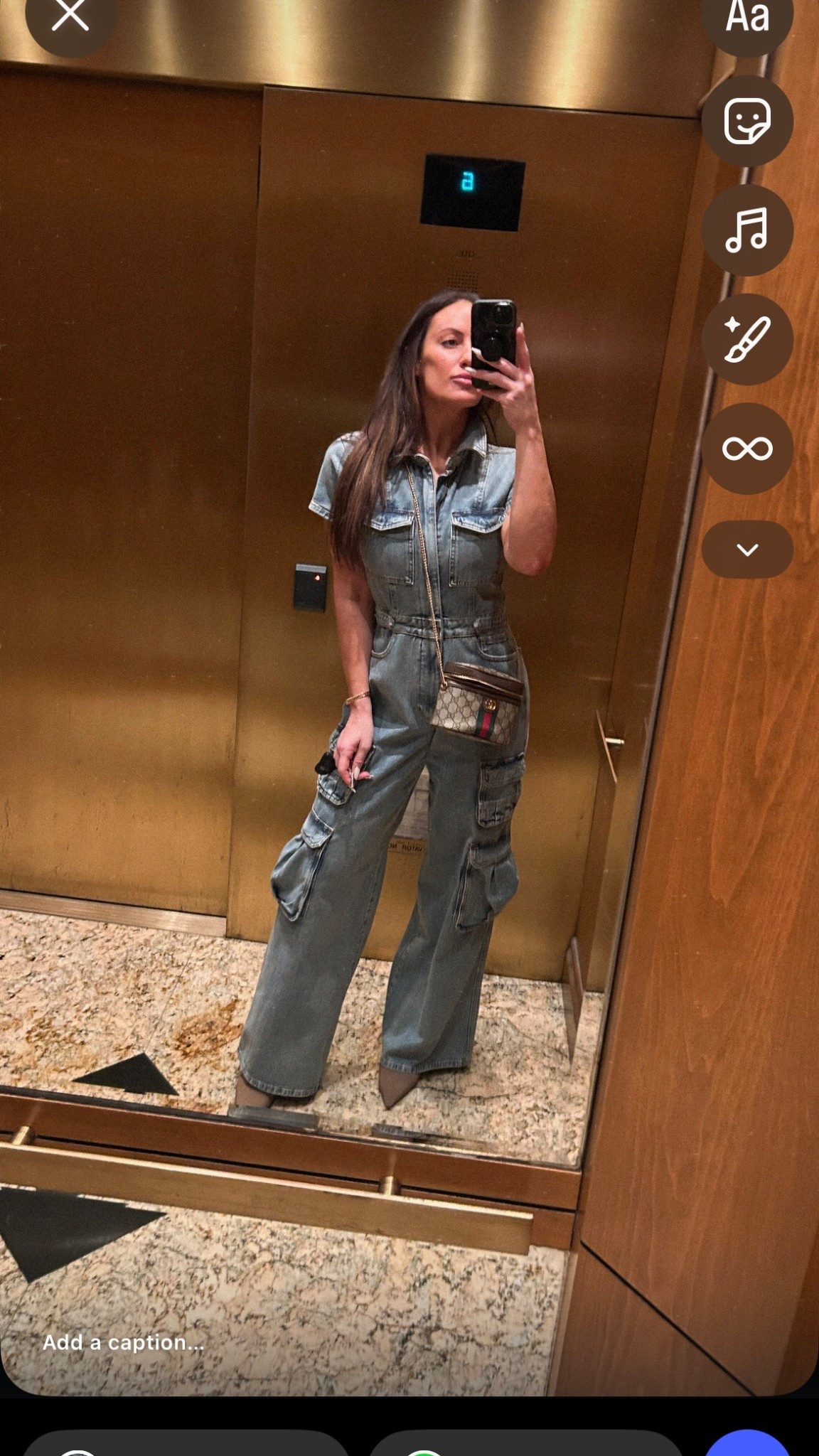 The most perfect denim jumpsuit @goodamerican 

#workwear #denimjumpsuit #designerstyle #ootd #grwm

#LTKTravel #LTKgrwm #LTKWorkwear