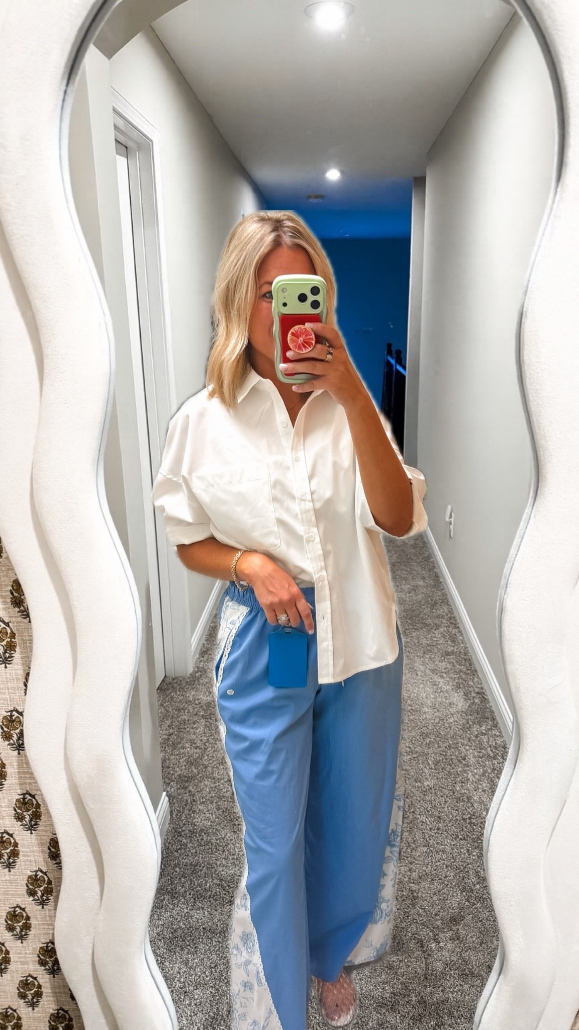 Obsessed with this button down. Wearing my normal size medium

#LTKgrwm #LTKootd #LTKmomlife