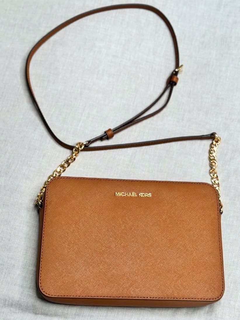 Michael kors purse on sale

Women’s purses
Designer inspired handbags
Crossbody bags
Everyday shoulder bags
Mini handbags
Tote bags for women
Leather handbags
Trending purses
Designer inspired totes
Travel handbags

#LTKSeasonal #LTKSaleAlert