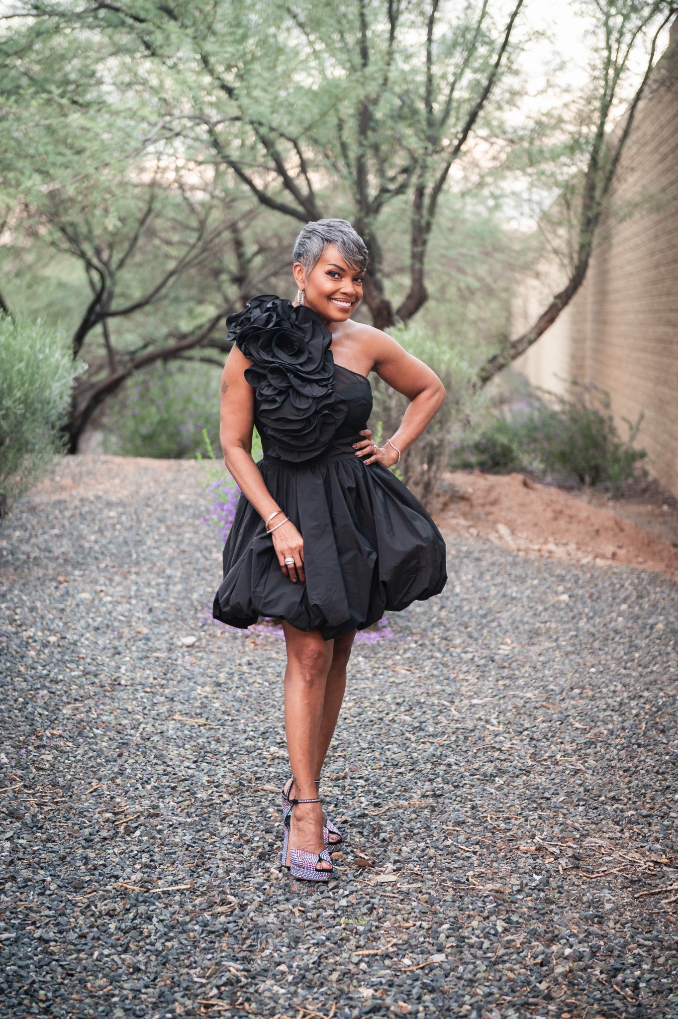 Sparkle on Honey

#LTKPetite #LTKSeasonal #LTKStyleTip