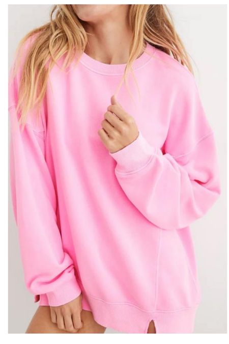 Oversized pink sweater 


#LTKstyletip #LTKfindsunder50 #LTKSeasonal