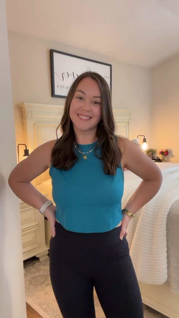 Living in this tank & leggings 🖤 So soft + comfy — 10/10 quality! 

#LTKFindsUnder50 #LTKStyleTip #LTKActive