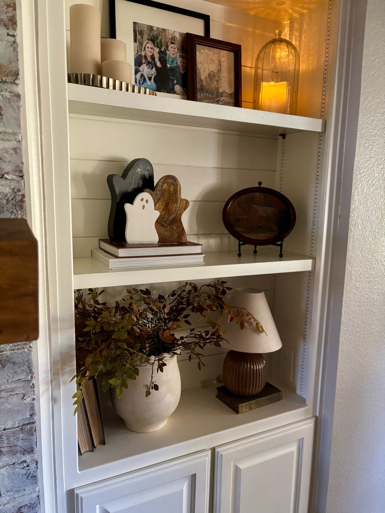 If you have not picked up these adorable @Walmart wooden ghosts yet, this is your sign!  Still shipping and under $20 for a set of three!