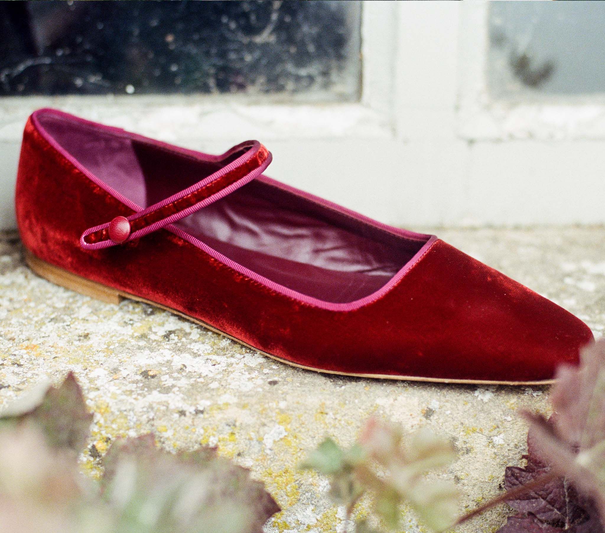 Daphne Mary Jane Slipper - Ruggine Velvet | DÔEN | DOEN