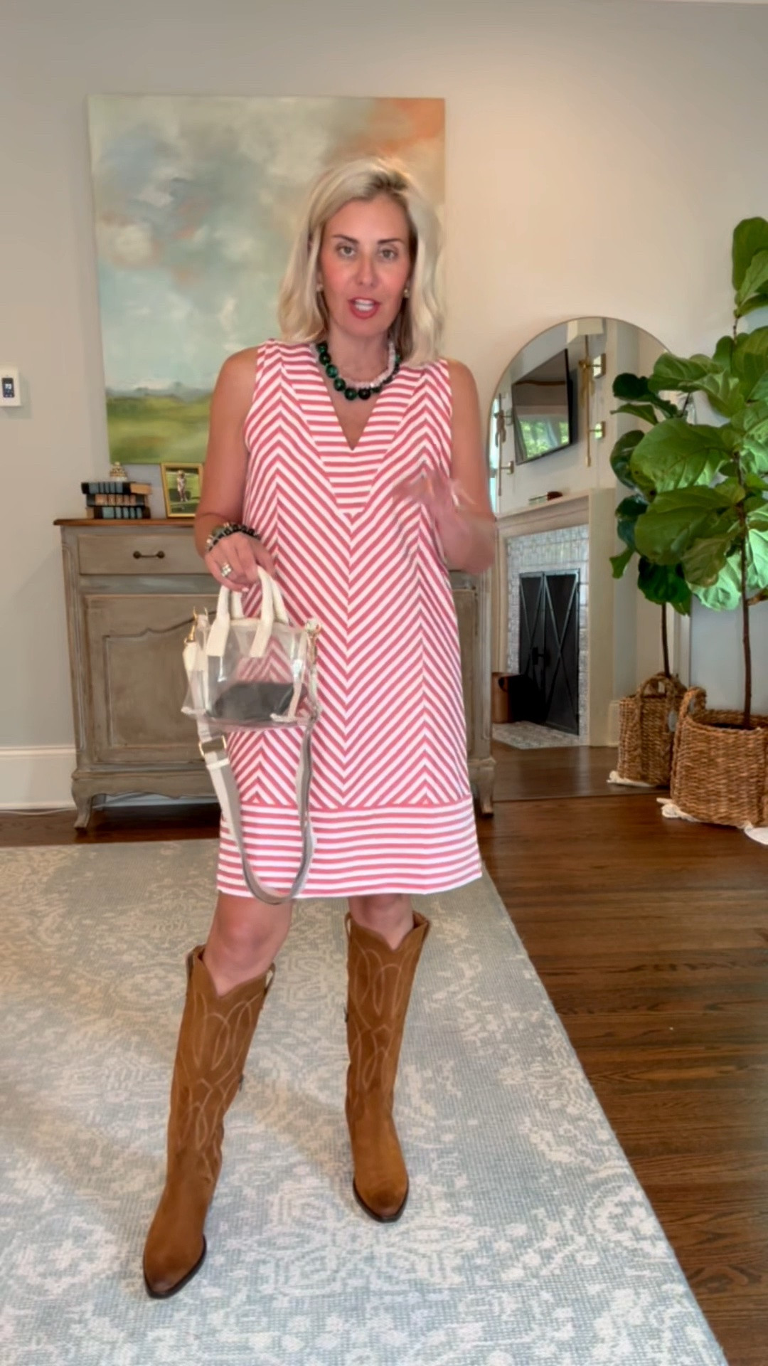 Newer to me brand! I think this would be such a great game day dress. Totally wearing this through fall! 

Dress- small 
Boots - 8 tts 
*code Catherine20 at Allie + Bess

#LTKdayinmylife #LTKootd #LTKmomlife