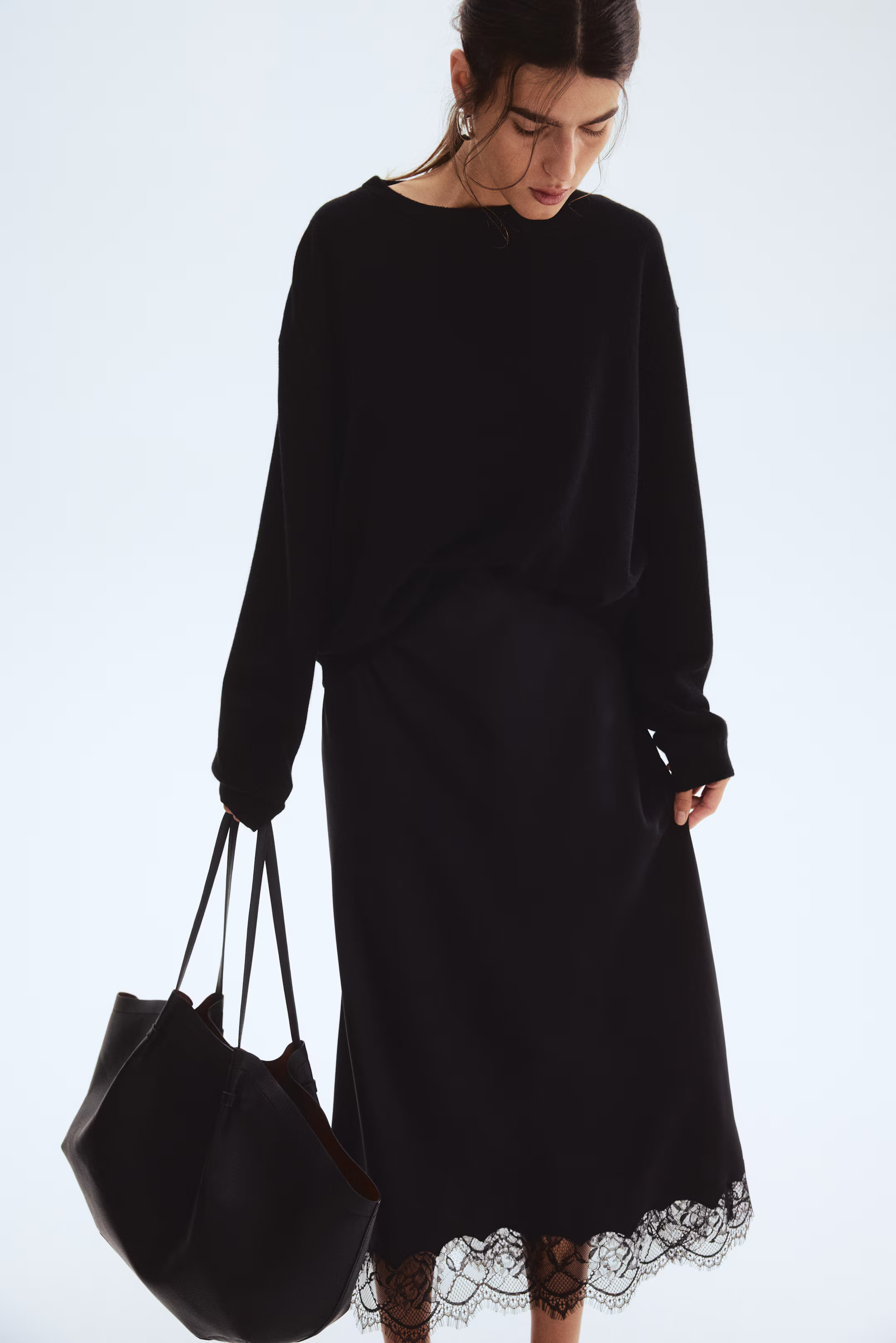 Lace-trimmed satin skirt | H&M (UK, MY, IN, SG, PH, TW, HK)