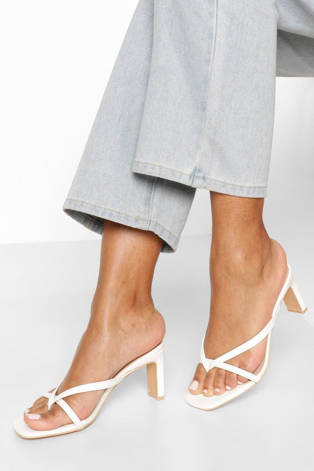 Womens Toe Post Low Flat Heel Sandals - White - 5 | Boohoo.com (US & CA)