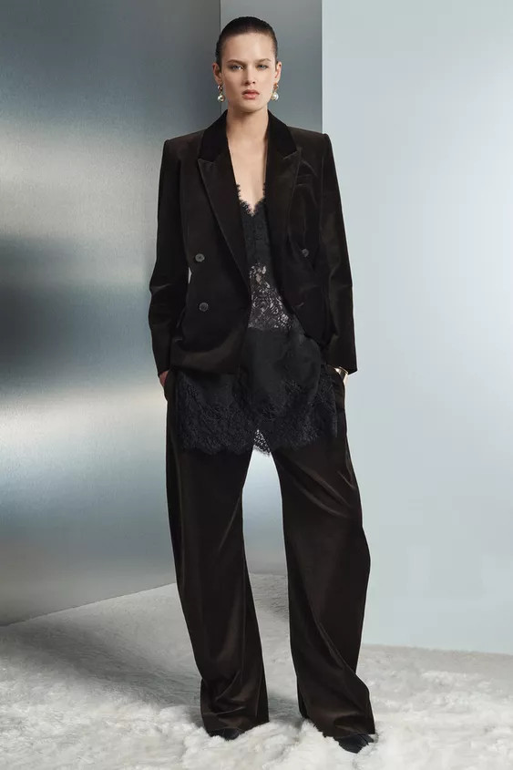 ZW COLLECTION VELVET TAPERED PANTS | Zara US