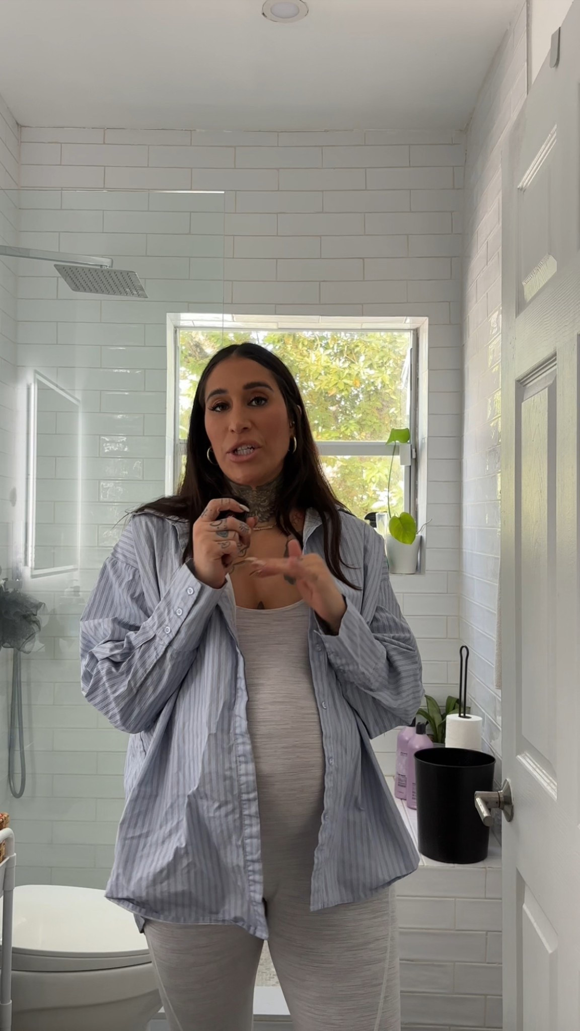 #maternity #bluetop #boyfriend #buttonup #stripped

#LTKBump