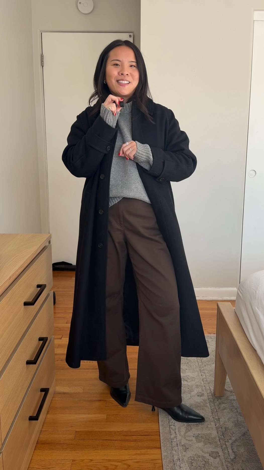 Coat is old aritzia
Sweater: size small
Pants: size small 