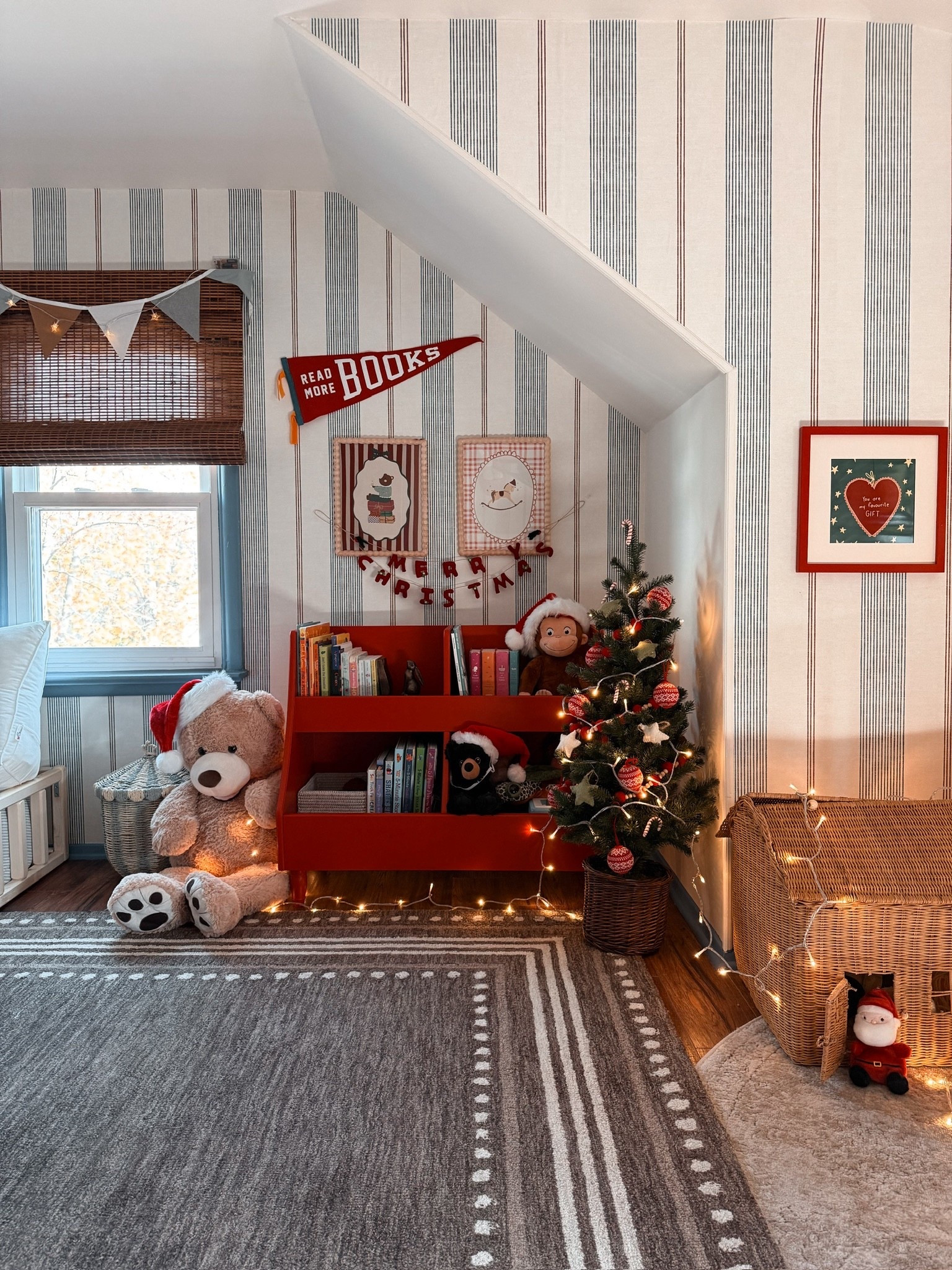 Christmas in the kids room 

#LTKHome #LTKKids #LTKHoliday