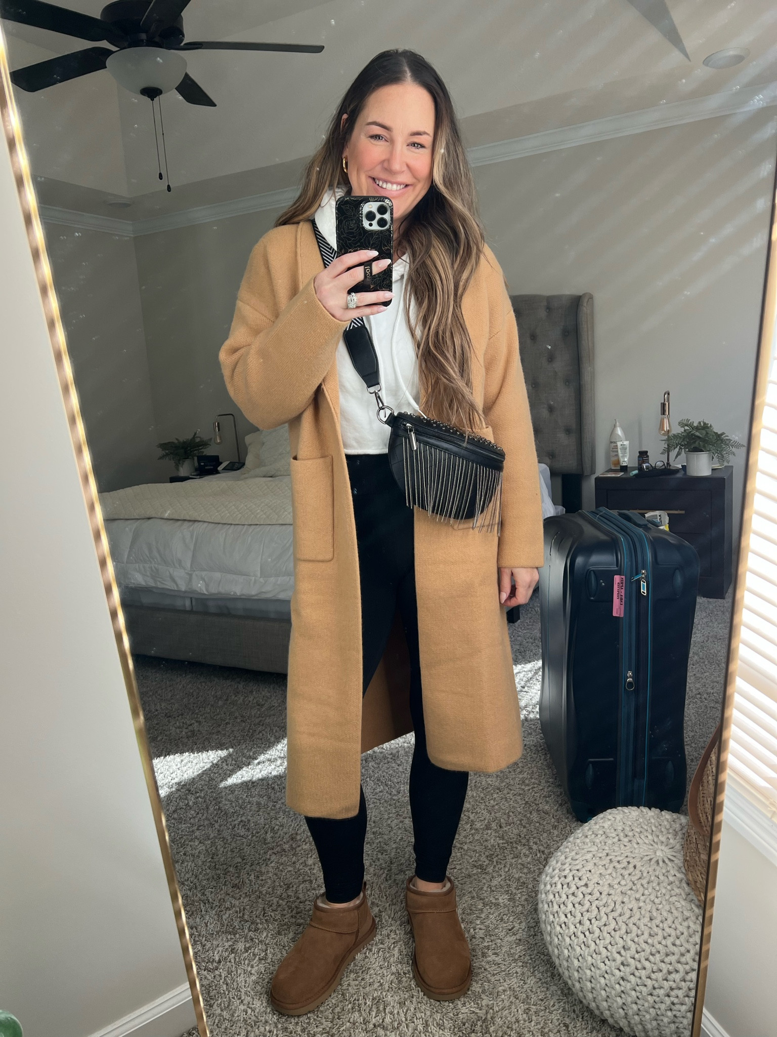 Ugg minis 

#LTKstyletip