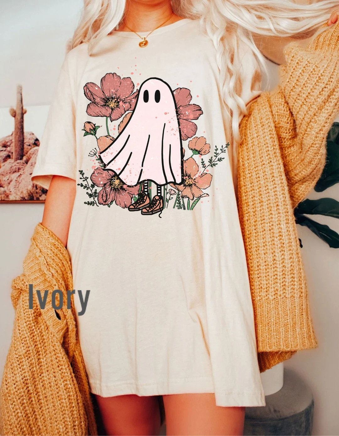 Comfort Colors® Retro Halloween T-shirt Vintage Floral Ghost - Etsy | Etsy (US)